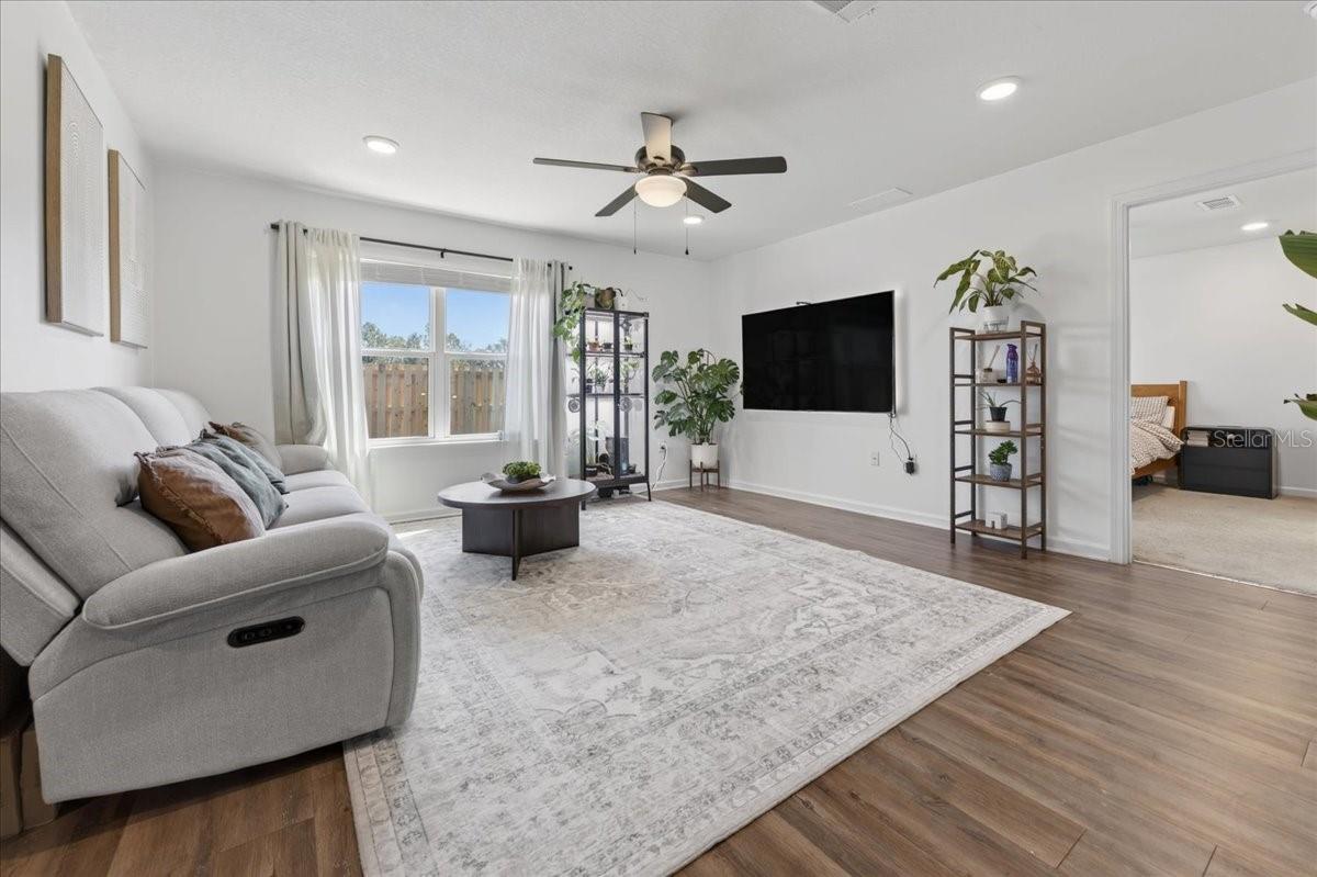 Single Family Residence at 507 MERGANSER WAY, CRESTVIEW, photo 18 of 52