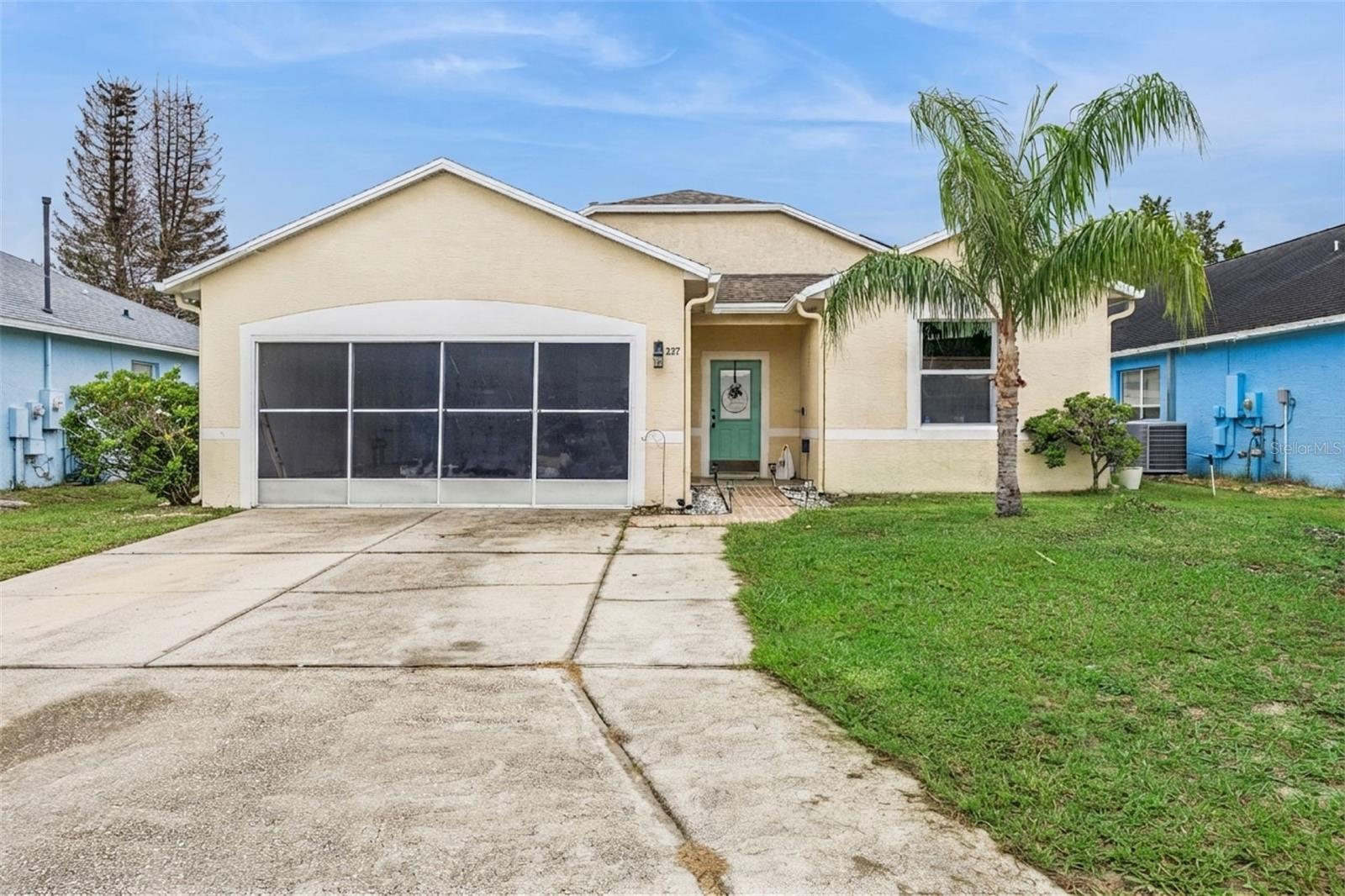 227 TIFFANY LOOP