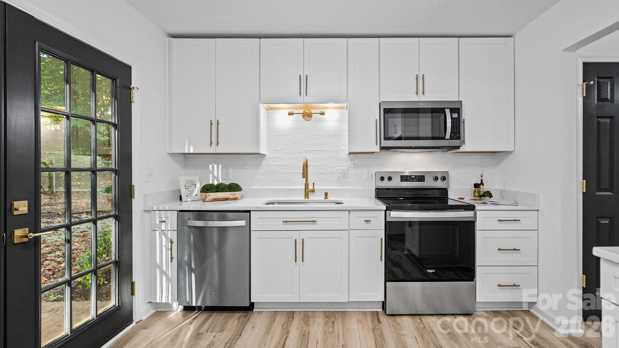 Brand New Stainless Steel Appliances and Disposal - 8001 Saddlehorse Lane, Charlotte