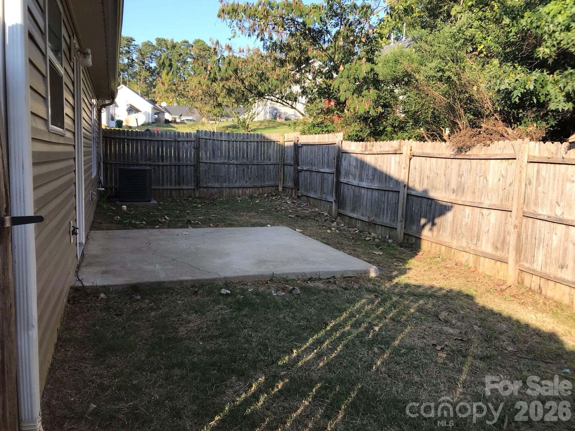 Single Family Residence at 4631 Palm Breeze Lane, Charlotte, photo 5 of 5