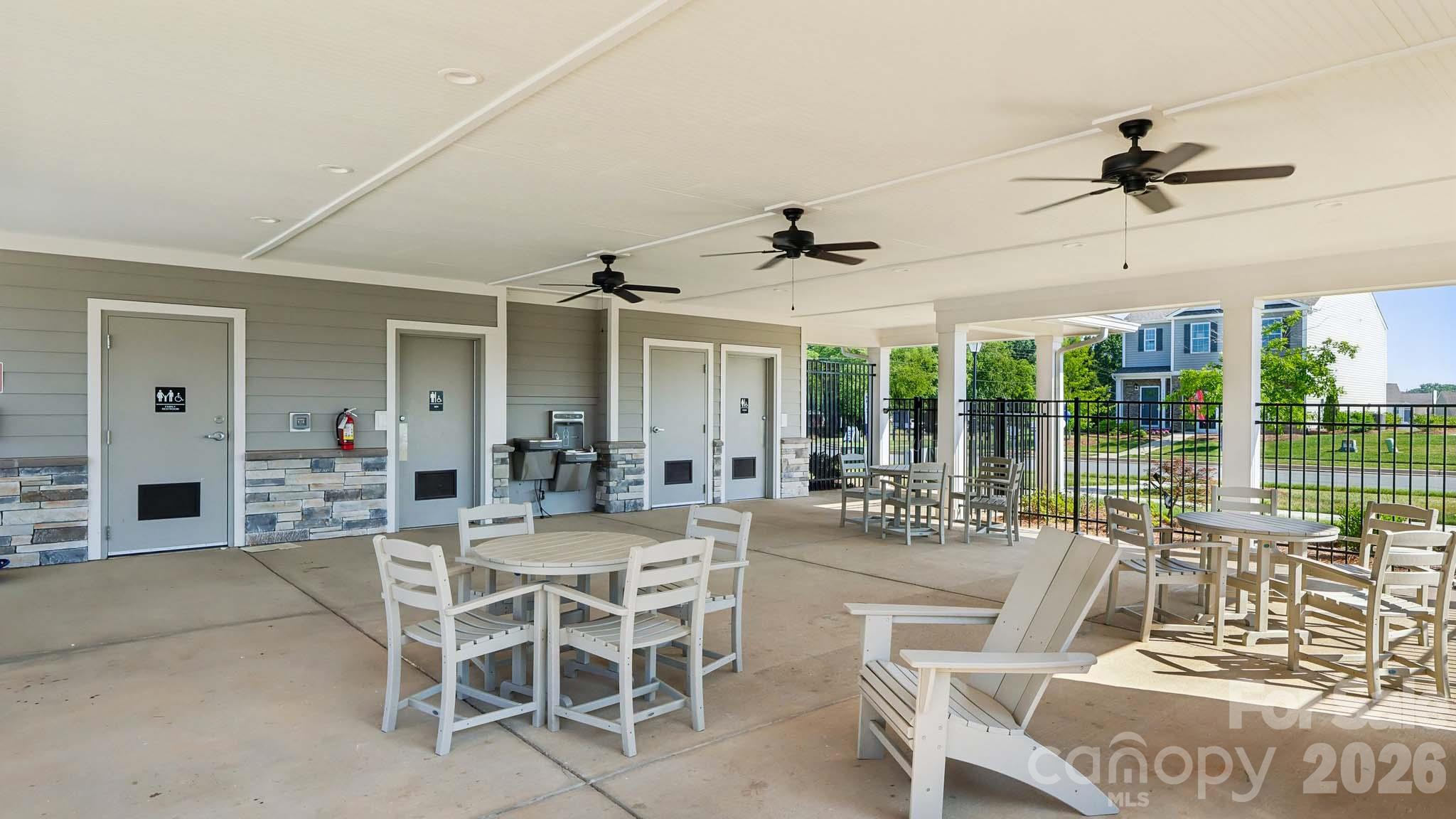 Single Family Residence at 112 Maple Valley Street, Statesville, photo 6 of 45