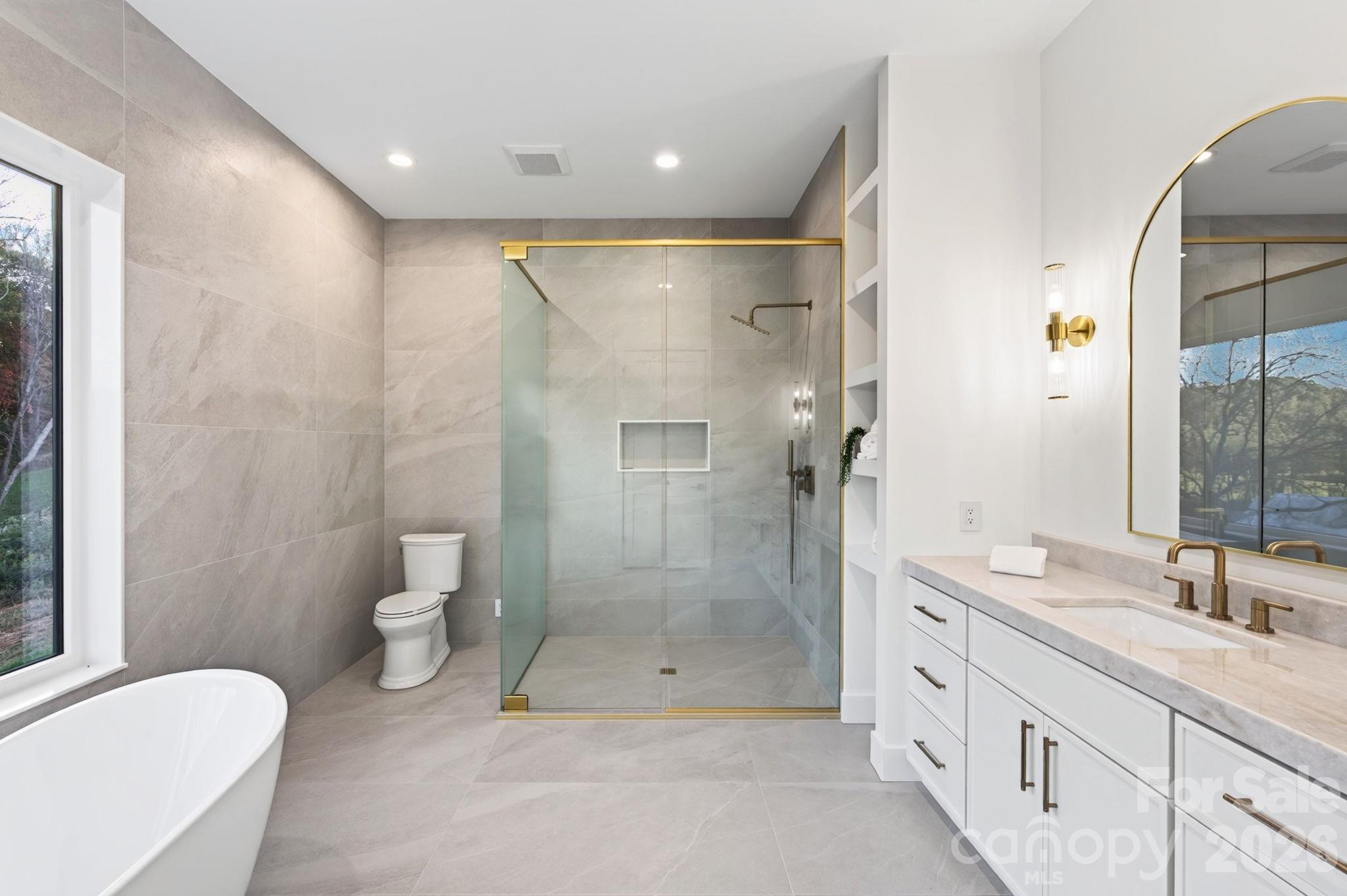 Primary bathroom - 116 Bridgeway Drive, Candler
