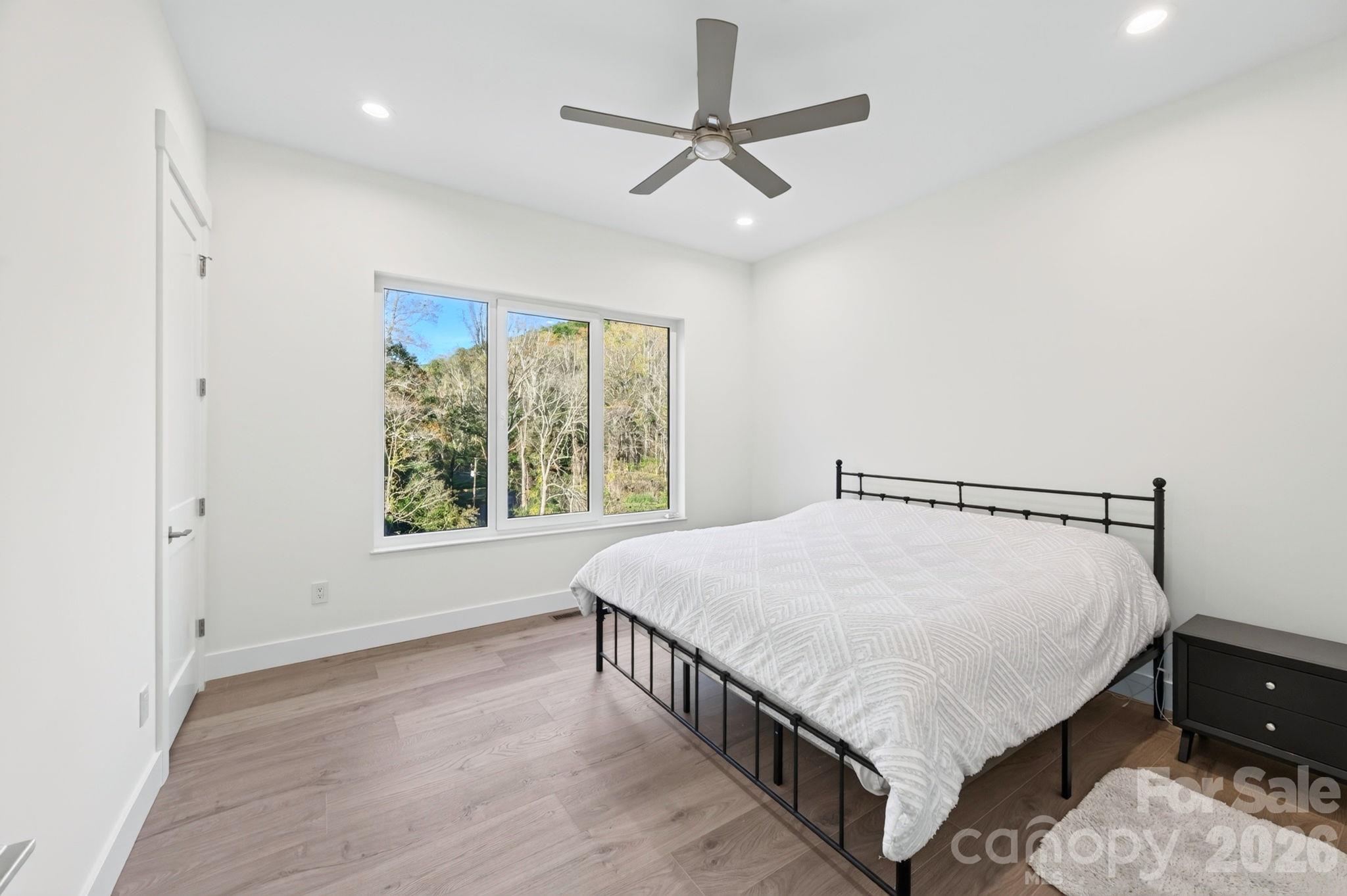 Single Family Residence at 116 Bridgeway Drive, Candler, photo 19 of 28