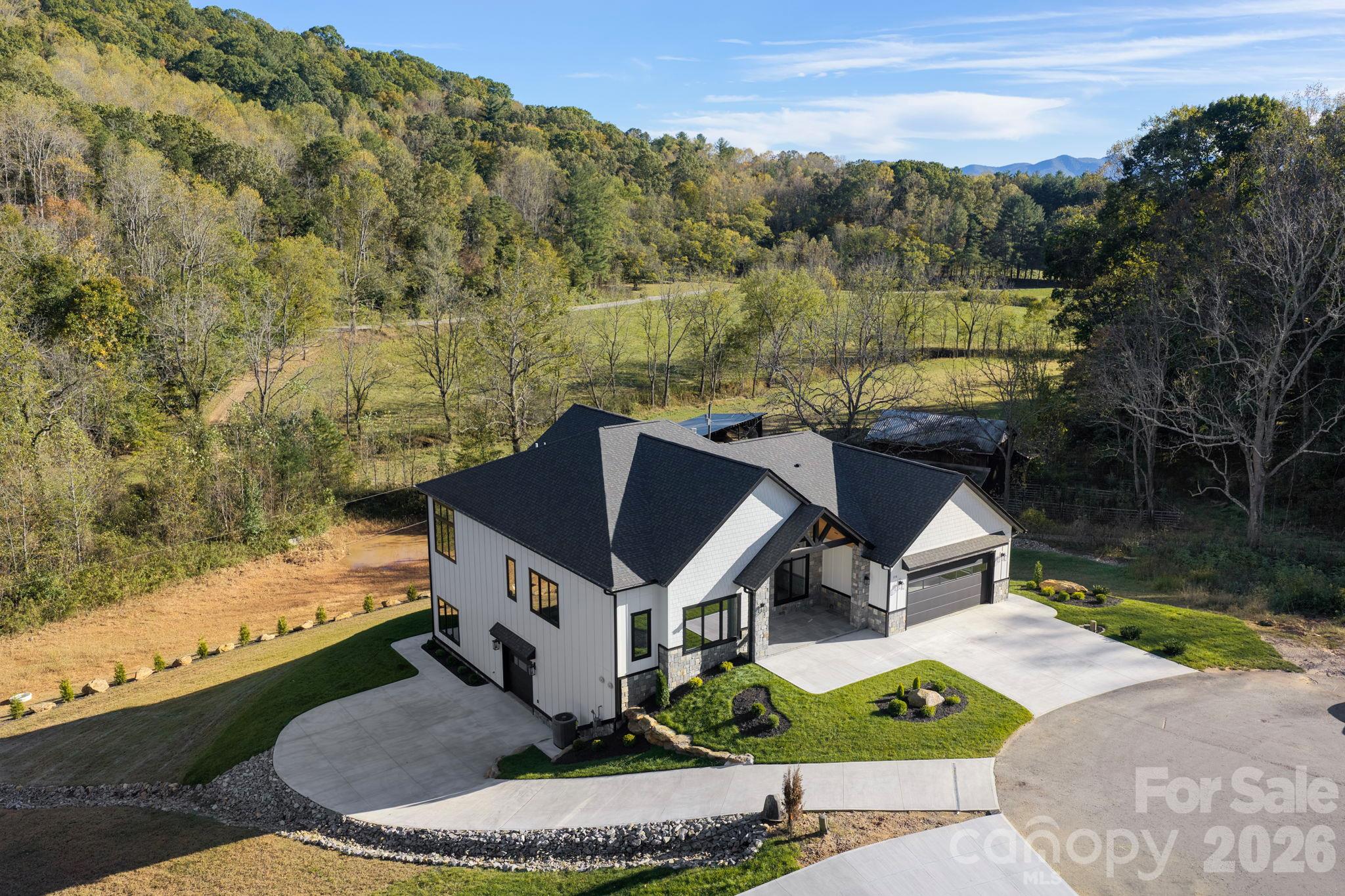 Single Family Residence at 116 Bridgeway Drive, Candler, photo 26 of 28