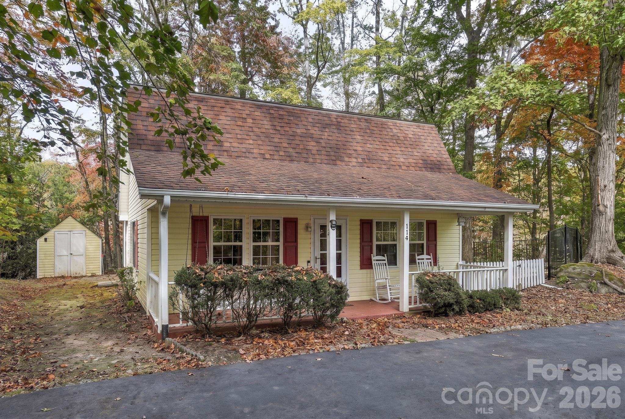 Shed and addtional parking area - 114 Sandpiper Palisades Street, Hendersonville