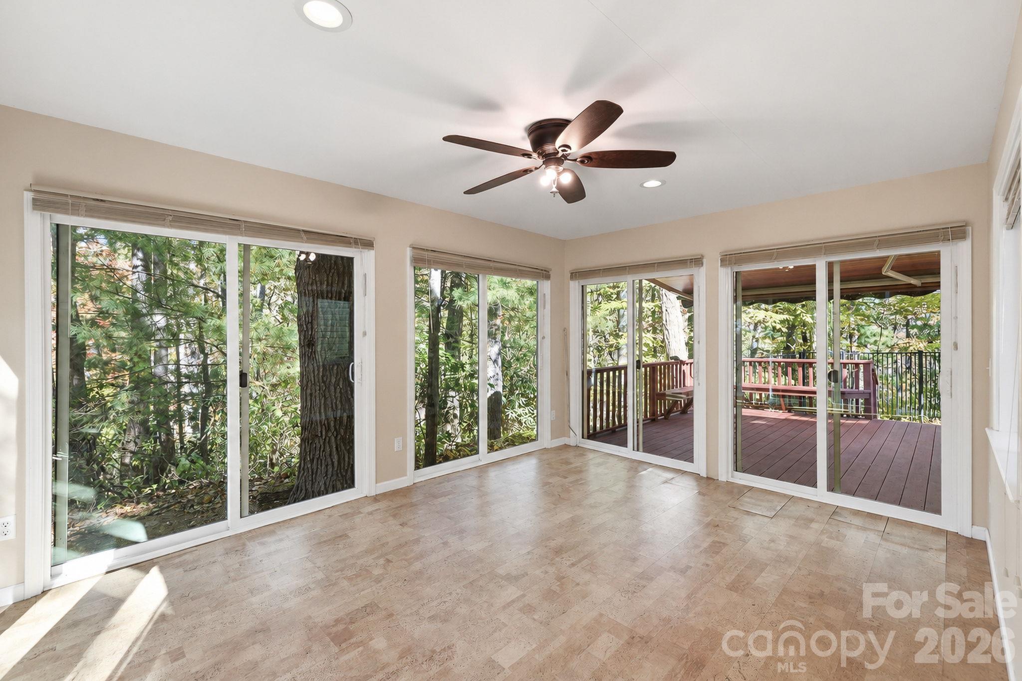 sun room off kitchen - 114 Sandpiper Palisades Street, Hendersonville