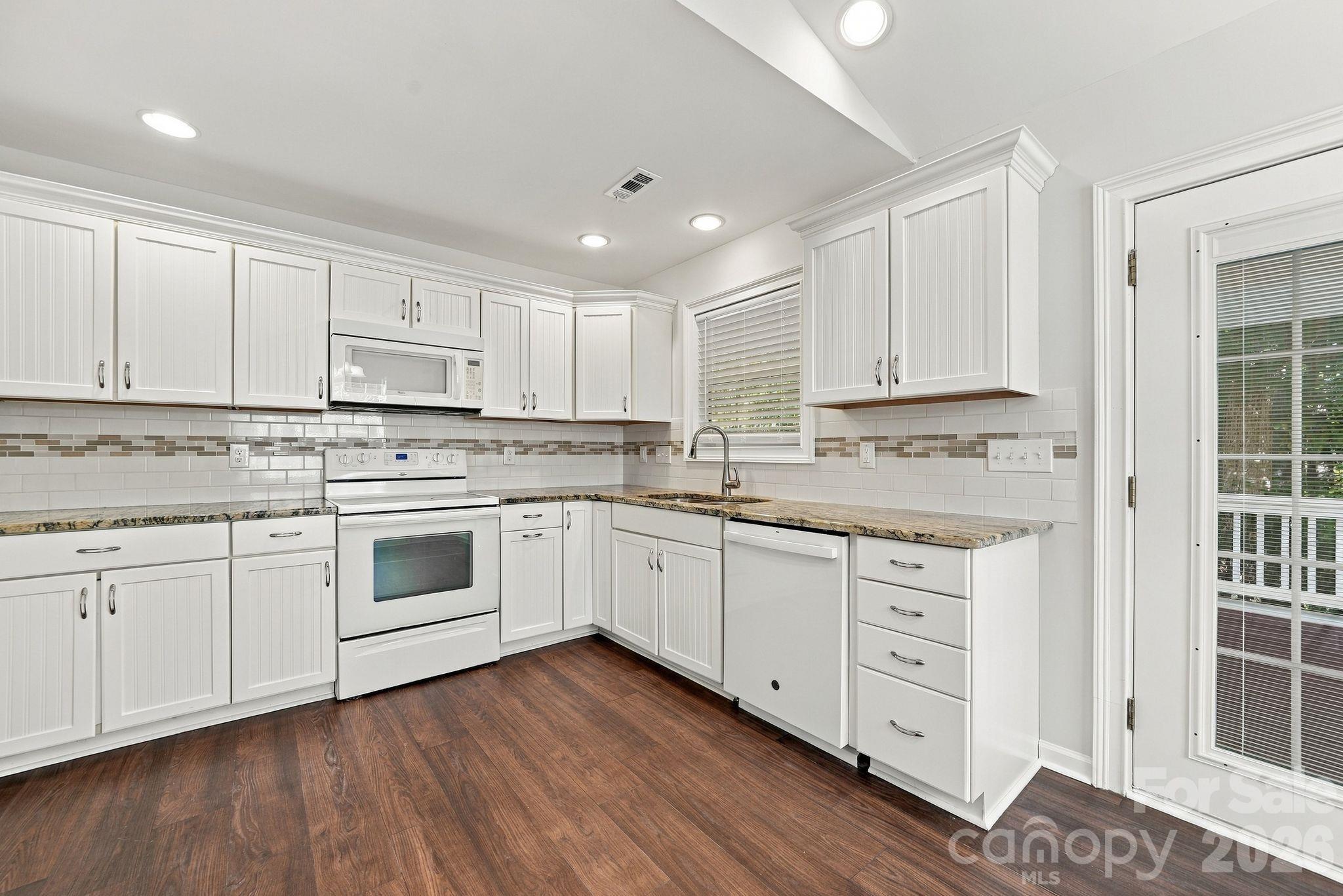 13737 Gatestone Lane - 13737 Gatestone Lane, Pineville
