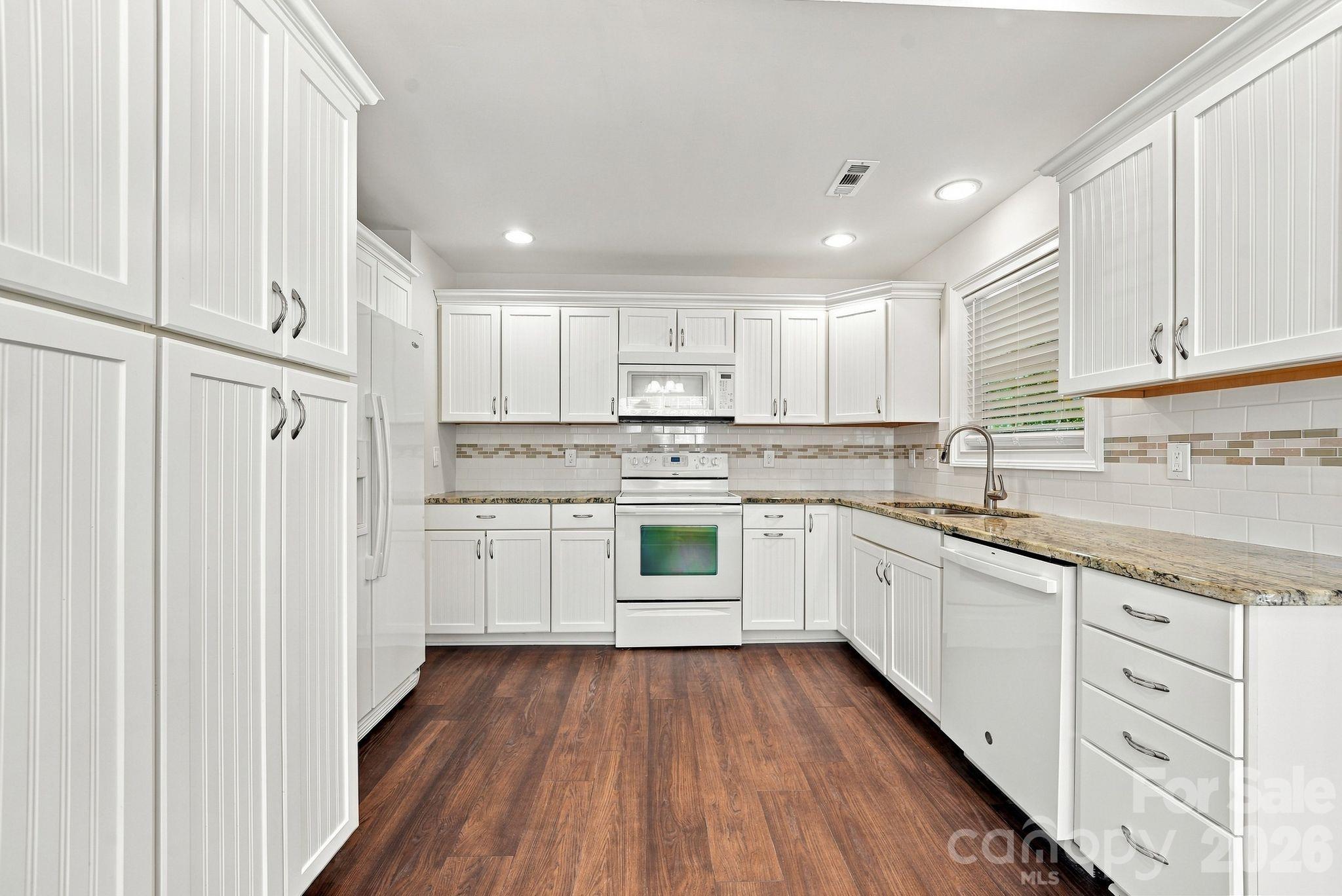 13737 Gatestone Lane - 13737 Gatestone Lane, Pineville