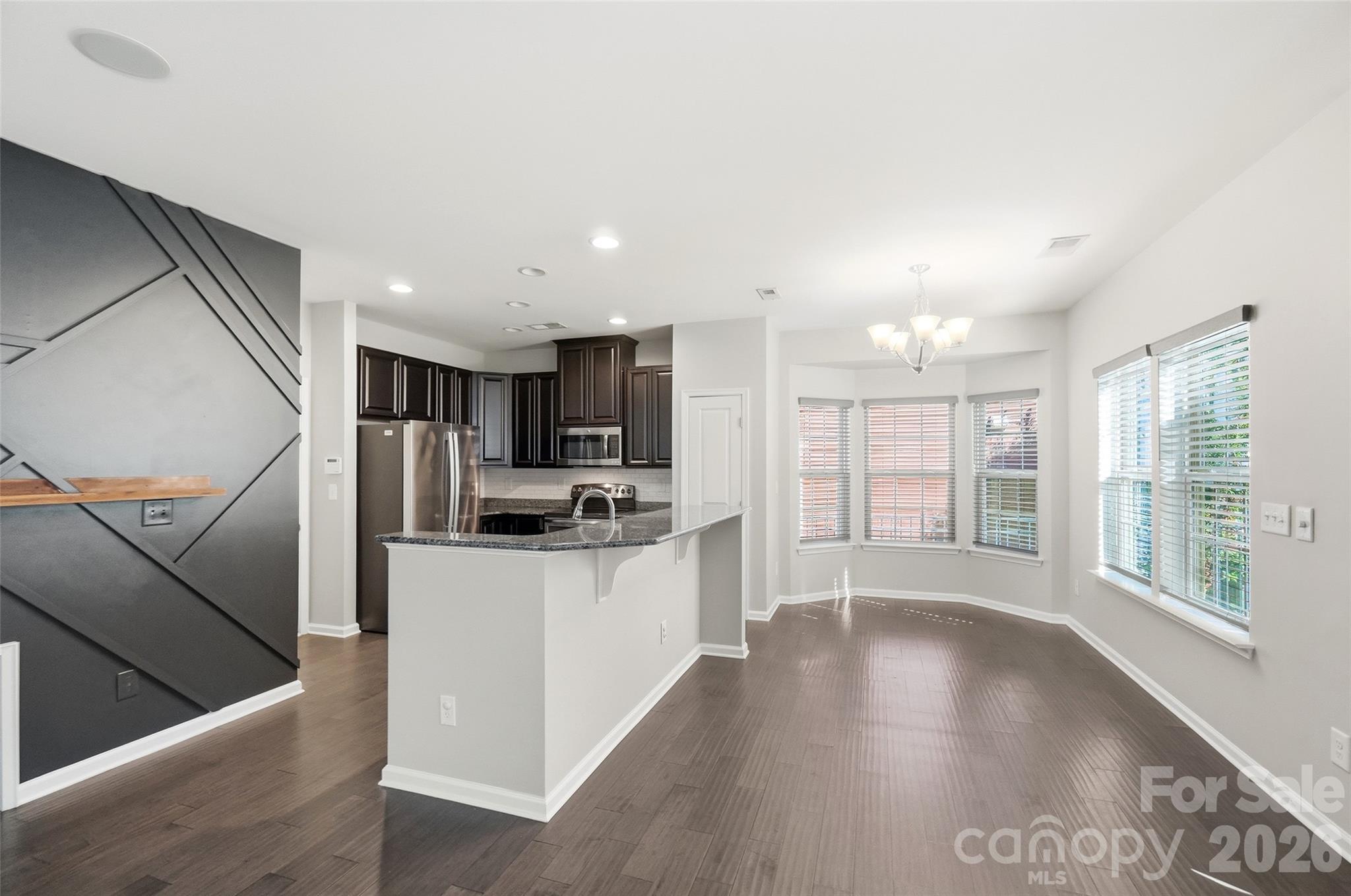 Single Family Residence at 1823 Fleetwood Drive, Charlotte, photo 15 of 48