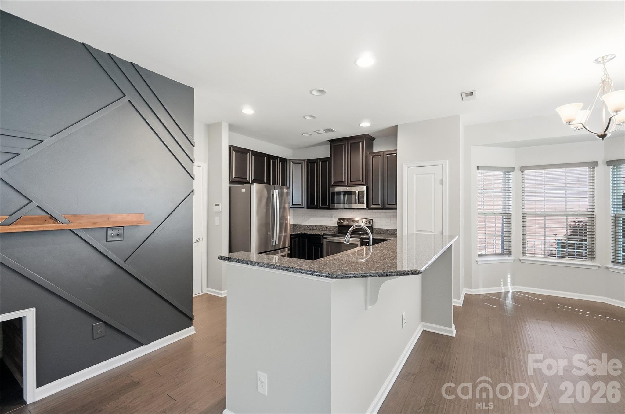 Single Family Residence at 1823 Fleetwood Drive, Charlotte, photo 18 of 48