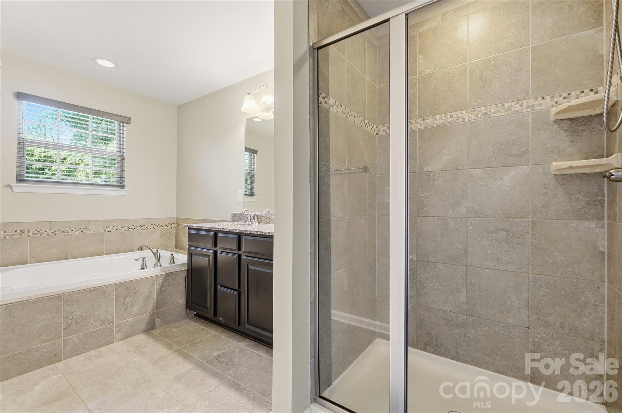 Single Family Residence at 1823 Fleetwood Drive, Charlotte, photo 35 of 48