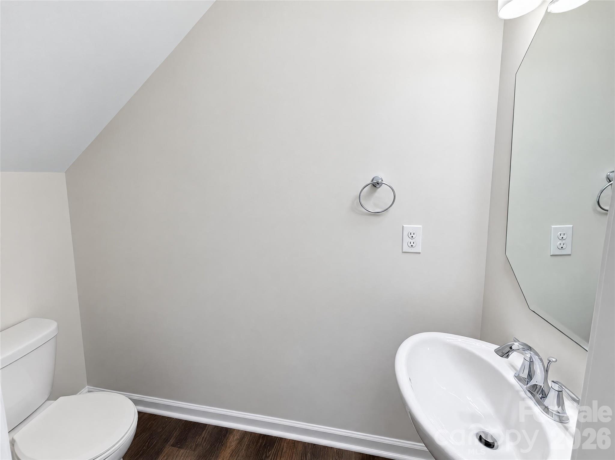 Single Family Residence at 7006 Wandering Creek Drive, Charlotte, photo 14 of 20