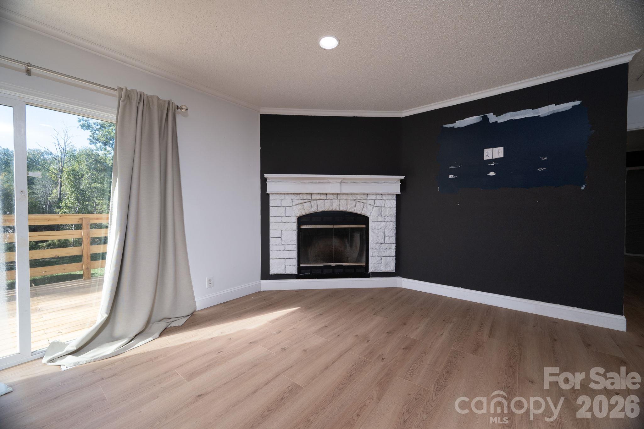 Single Family Residence at 417 Pinnacle Road, Kings Mountain, photo 5 of 43