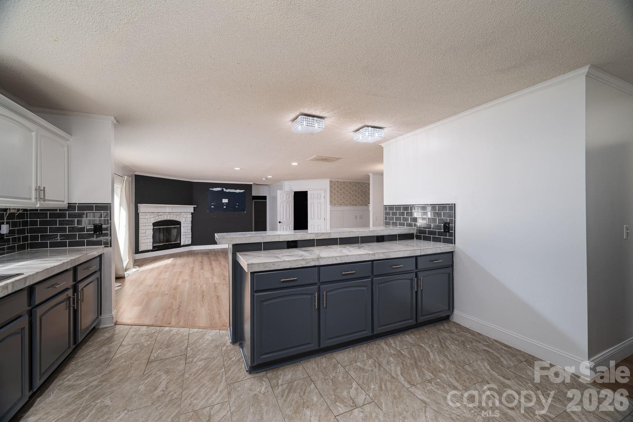 Single Family Residence at 417 Pinnacle Road, Kings Mountain, photo 12 of 43