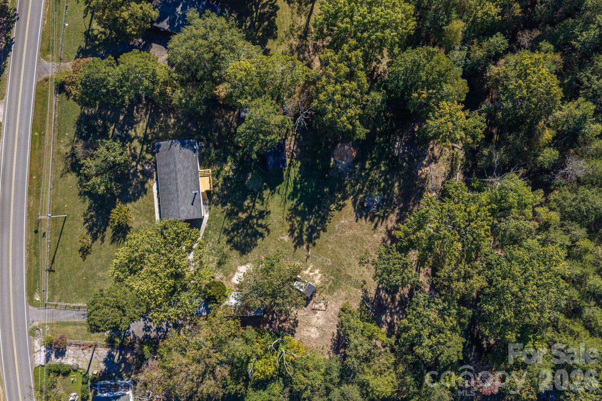 Single Family Residence at 417 Pinnacle Road, Kings Mountain, photo 21 of 43