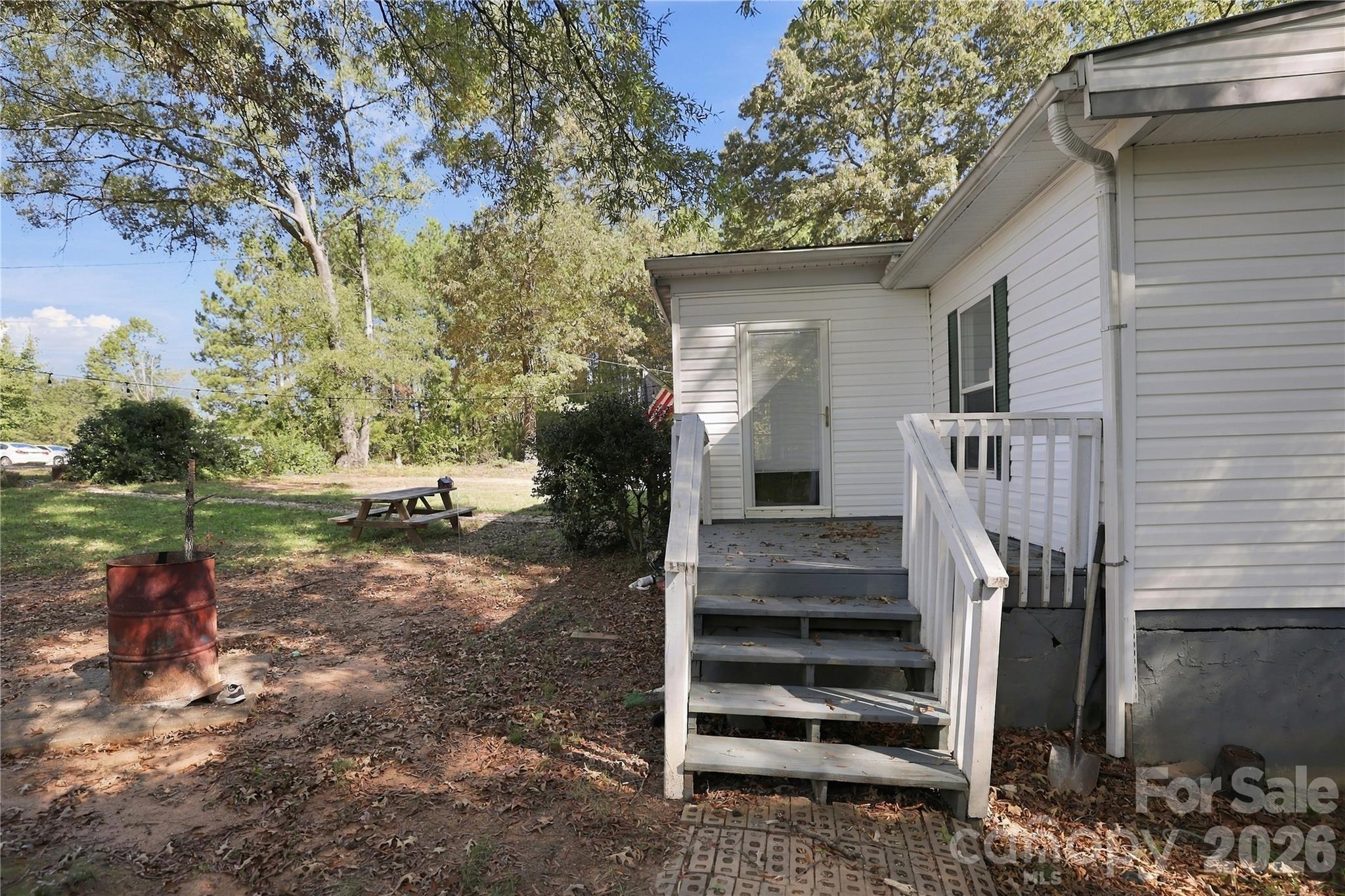 Single Family Residence at 3247 Charlotte Highway, York, photo 11 of 45
