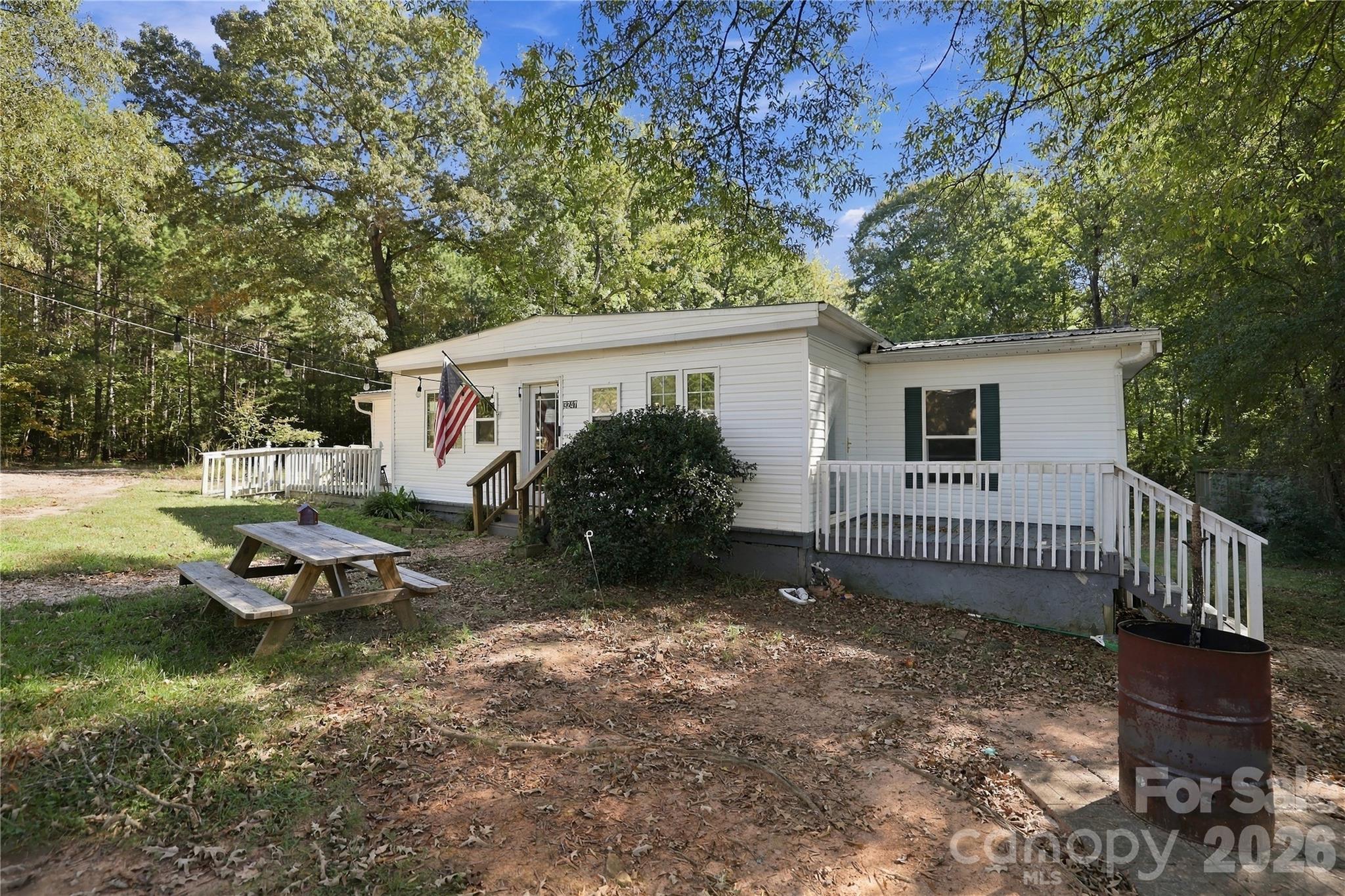 Single Family Residence at 3247 Charlotte Highway, York, photo 12 of 45