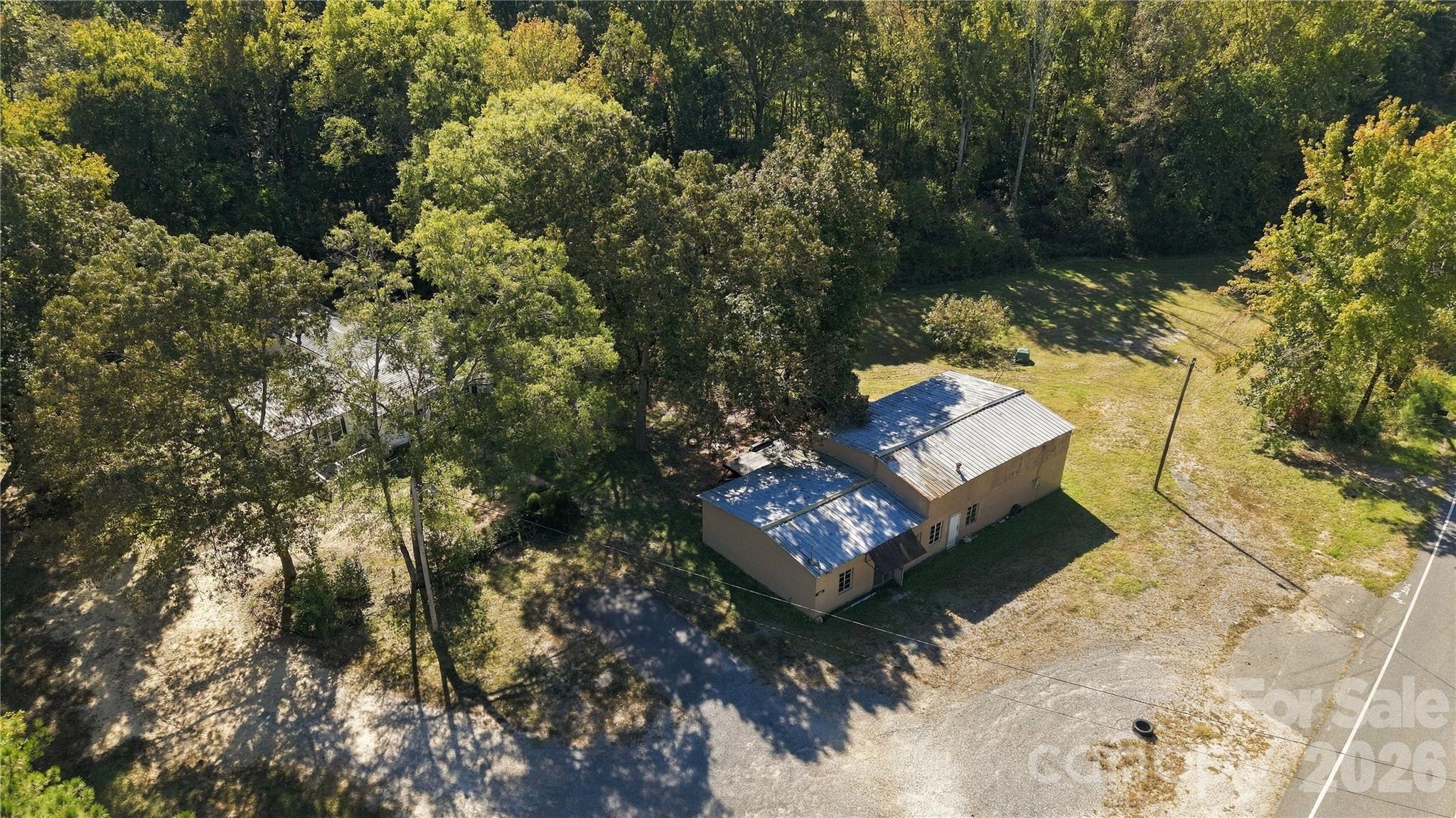 Single Family Residence at 3247 Charlotte Highway, York, photo 21 of 45