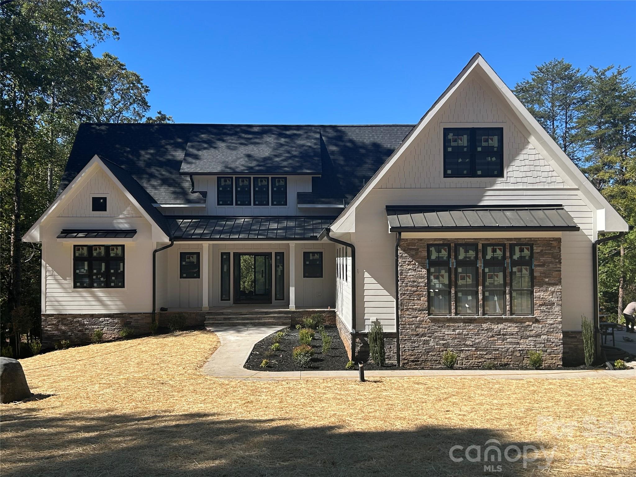 Single Family Residence at 541 Kemp Road, Mooresville, photo 2 of 12