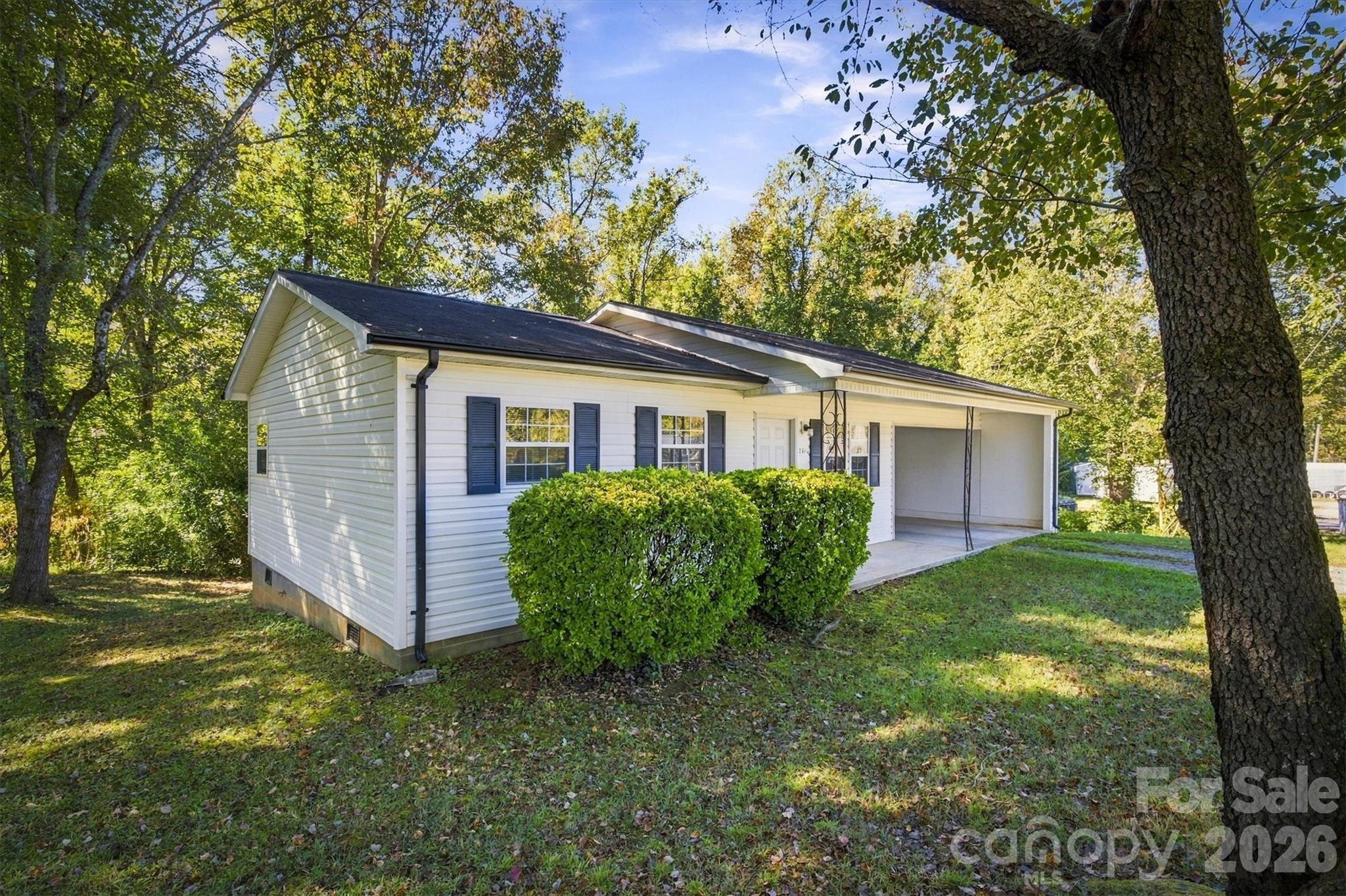 Single Family Residence at 2476 Watts Street, Morganton, photo 3 of 20