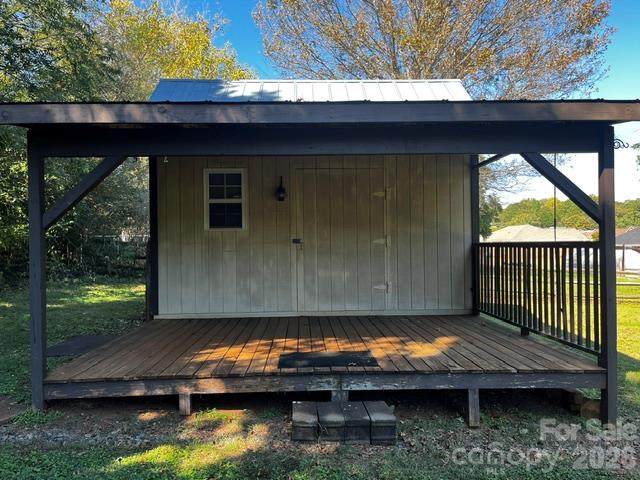 Single Family Residence at 1110 Highland Creek Drive, Salisbury, photo 11 of 53