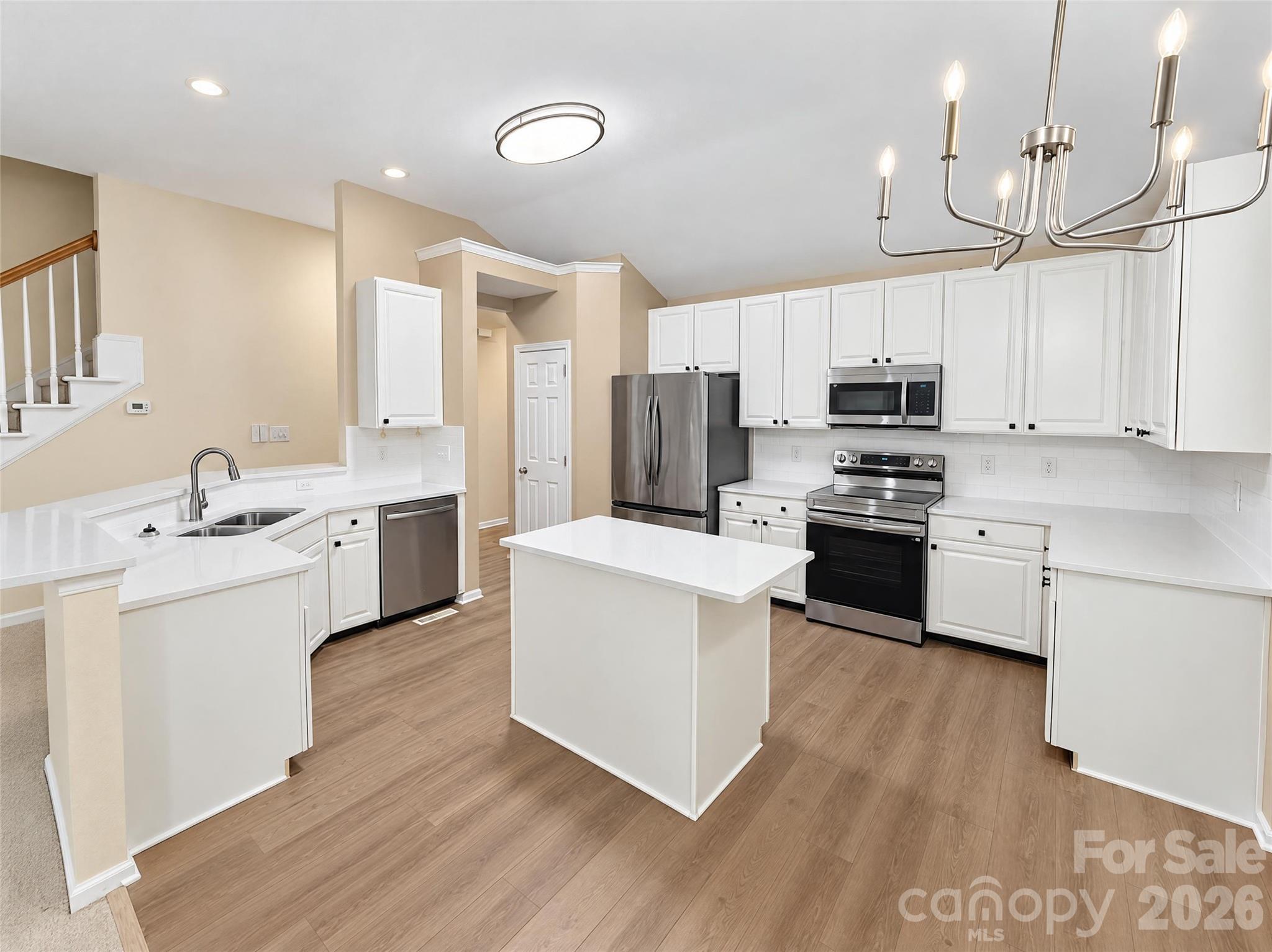Single Family Residence at 11113 Asbury Chapel Road, Huntersville, photo 2 of 28