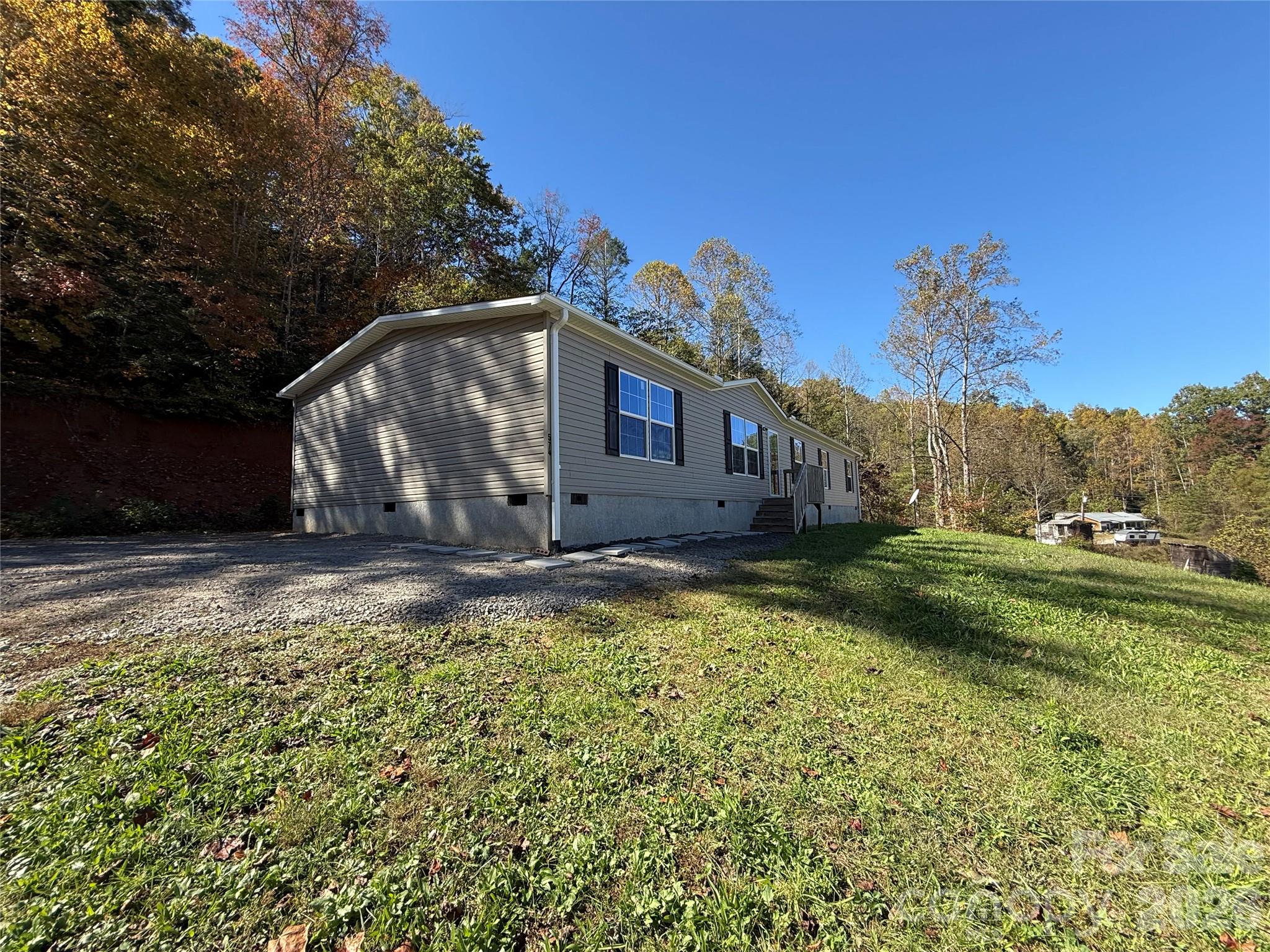 Single Family Residence at 574 Hodges Creek Drive, Old Fort, photo 2 of 27