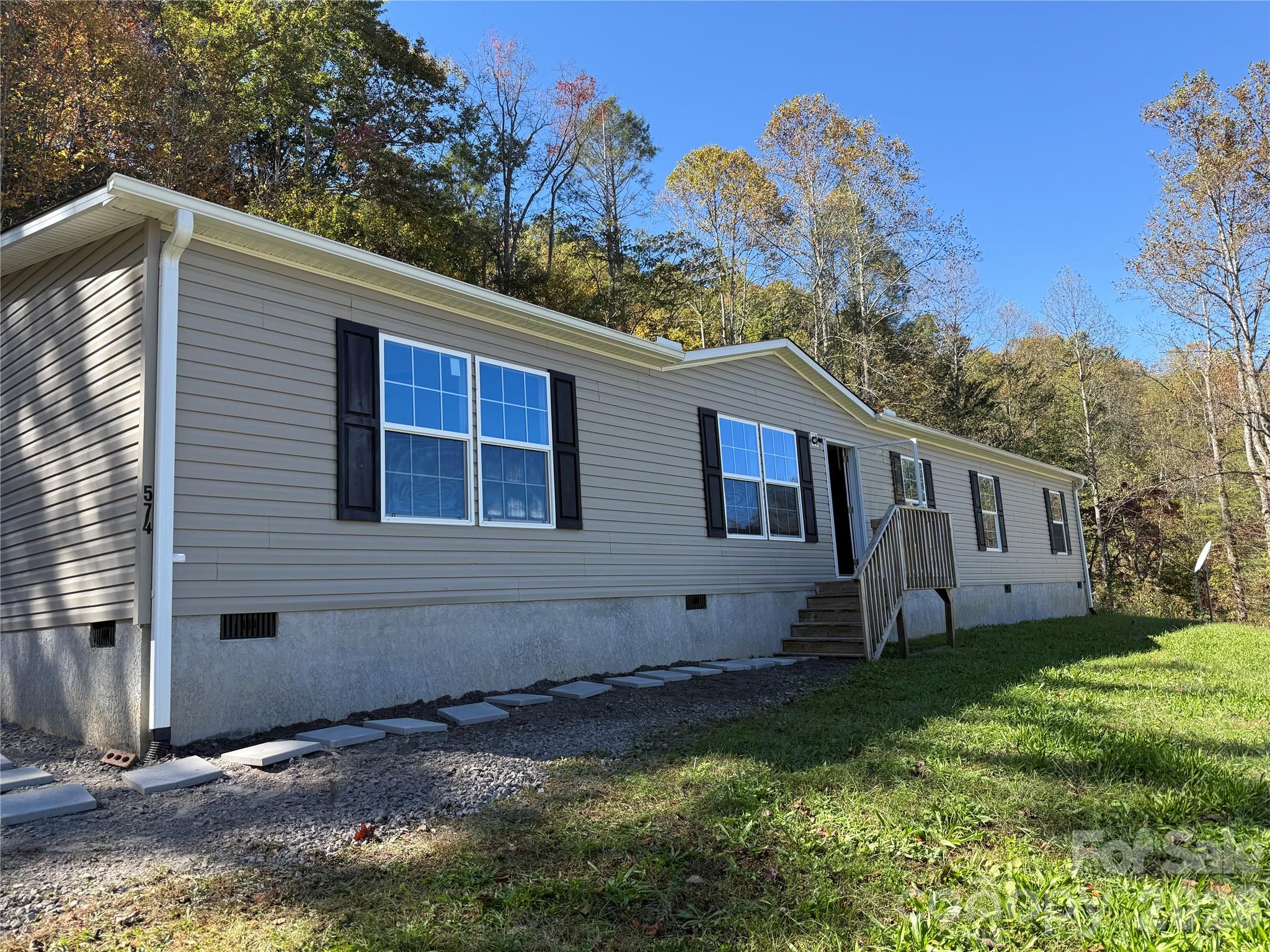 Single Family Residence at 574 Hodges Creek Drive, Old Fort, photo 6 of 27