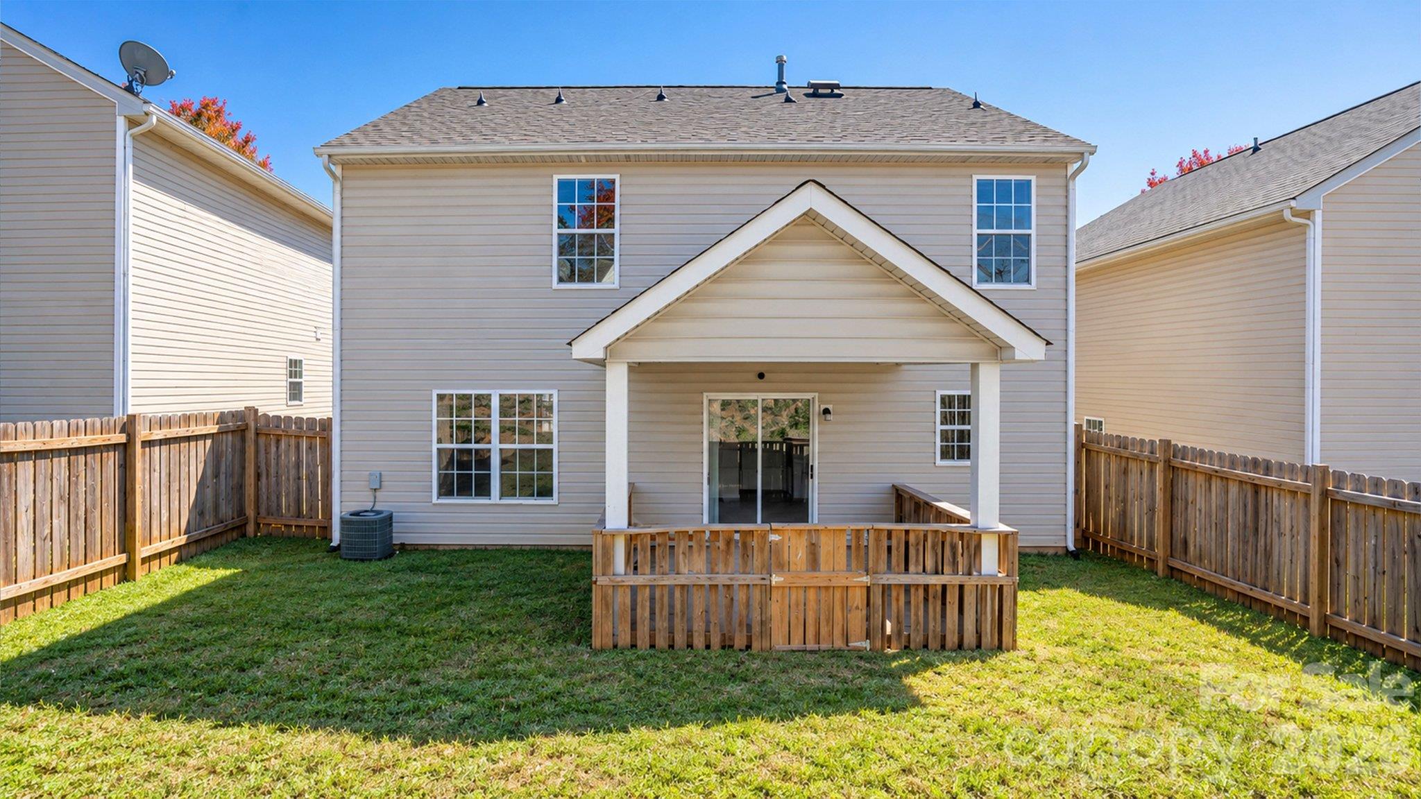Single Family Residence at 5019 Patricia Ann Lane, Charlotte, photo 29 of 32