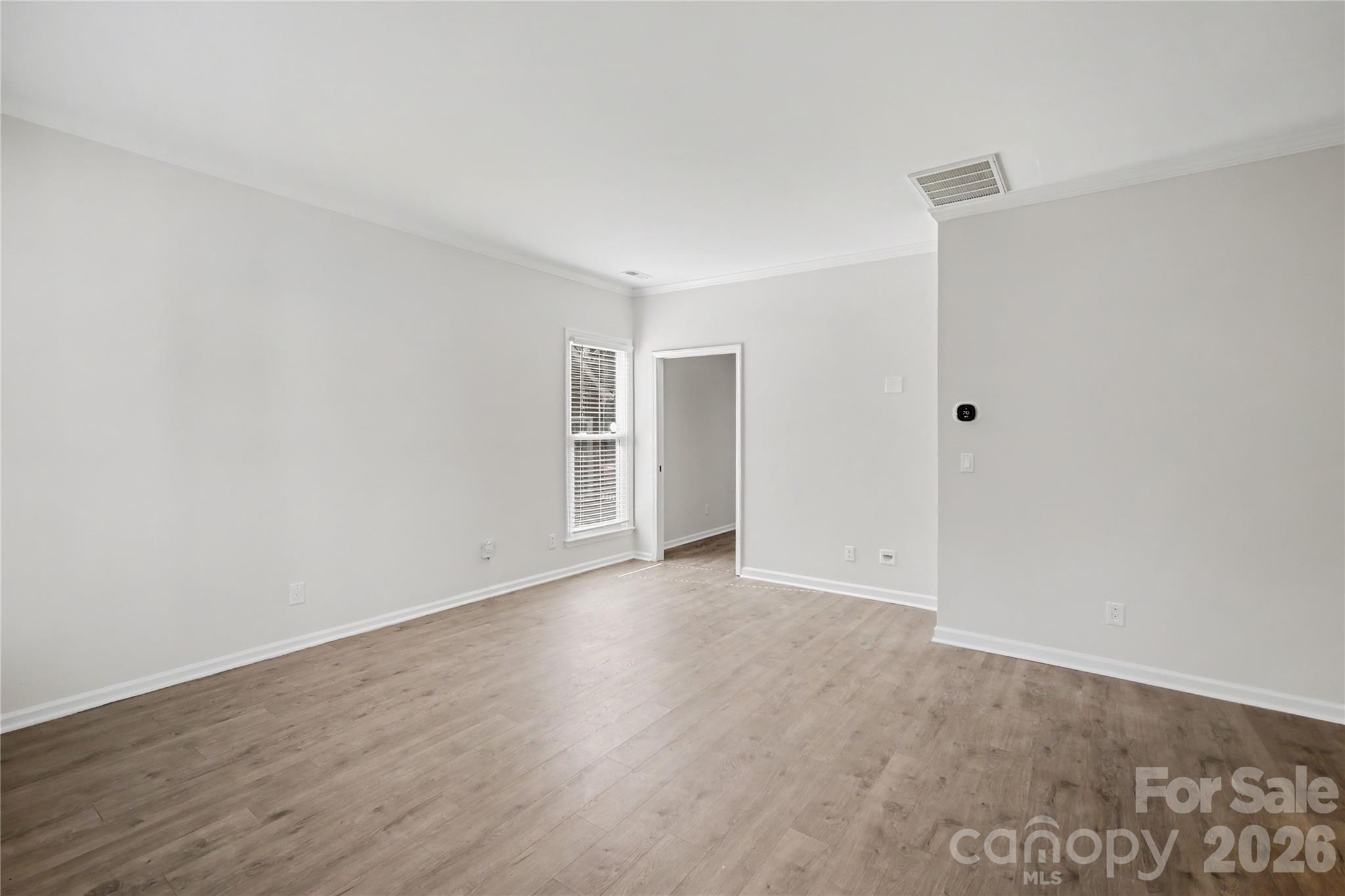 Single Family Residence at 9732 Whitewood Trail, Charlotte, photo 10 of 41