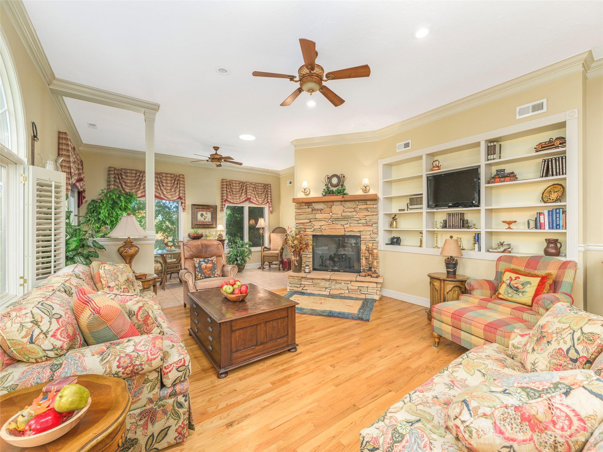 Single Family Residence at 141 Aldersgate Road, Waynesville, photo 8 of 47