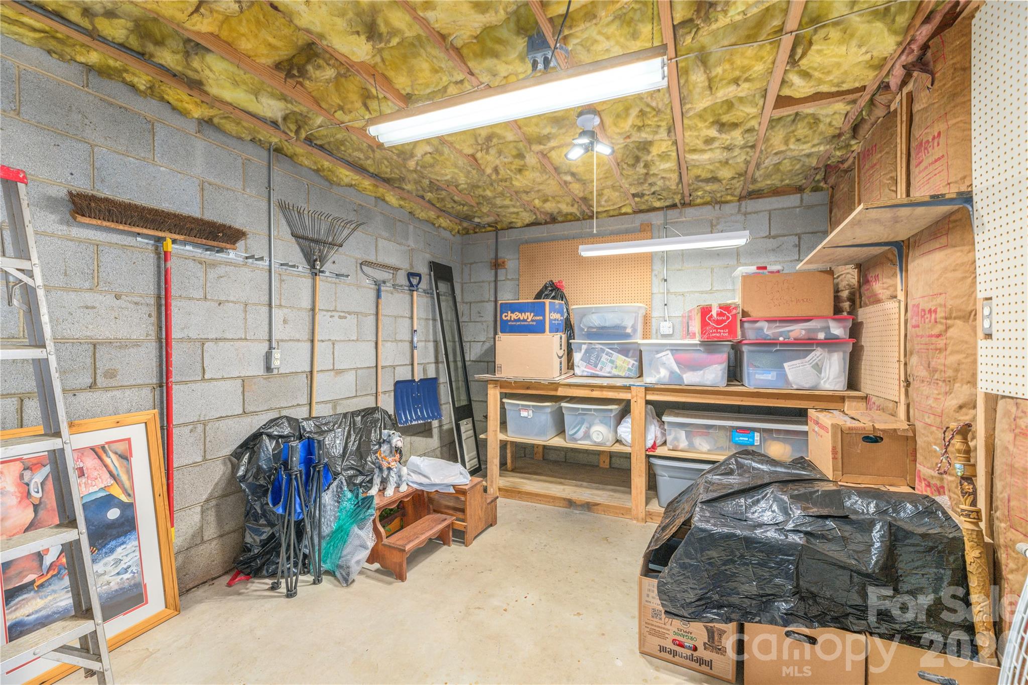 Single Family Residence at 11 Grant Place, Clyde, photo 21 of 47