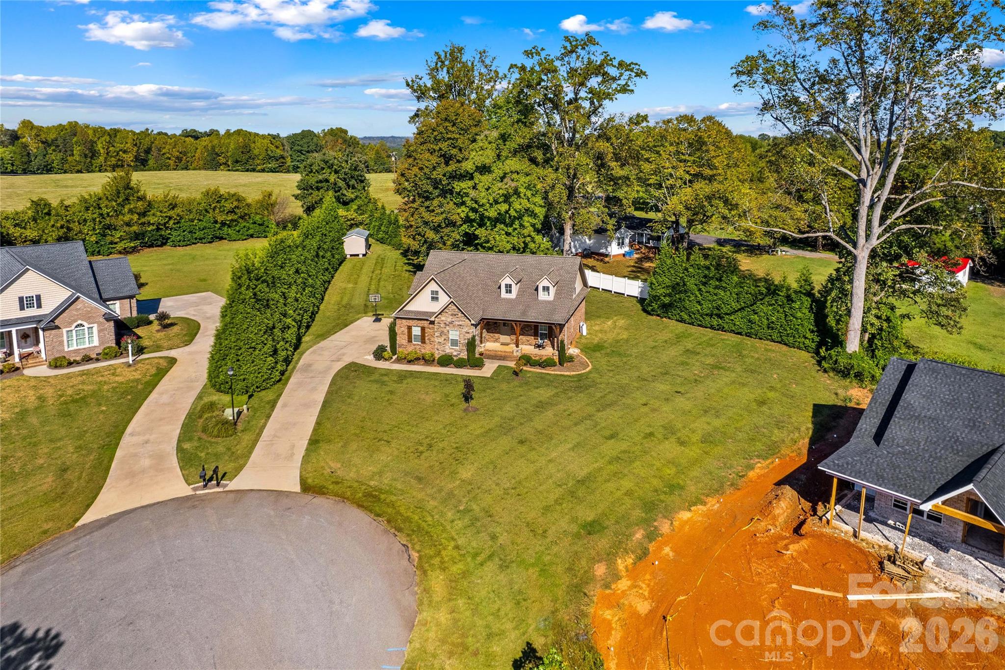 Large lot on cul-de-sac - 178 Nellwood Court, Mocksville