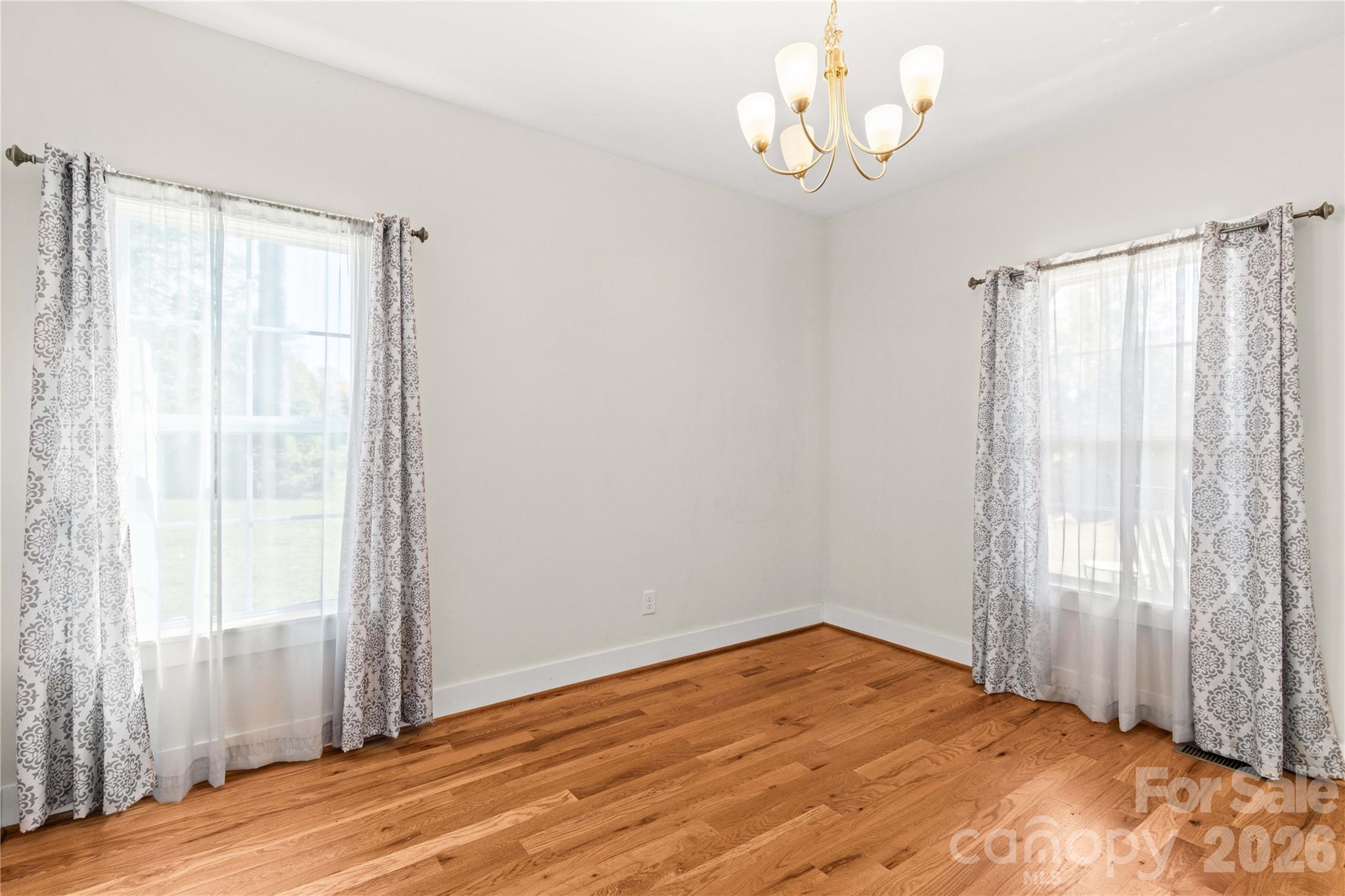 Dining room has office usage potential - 178 Nellwood Court, Mocksville