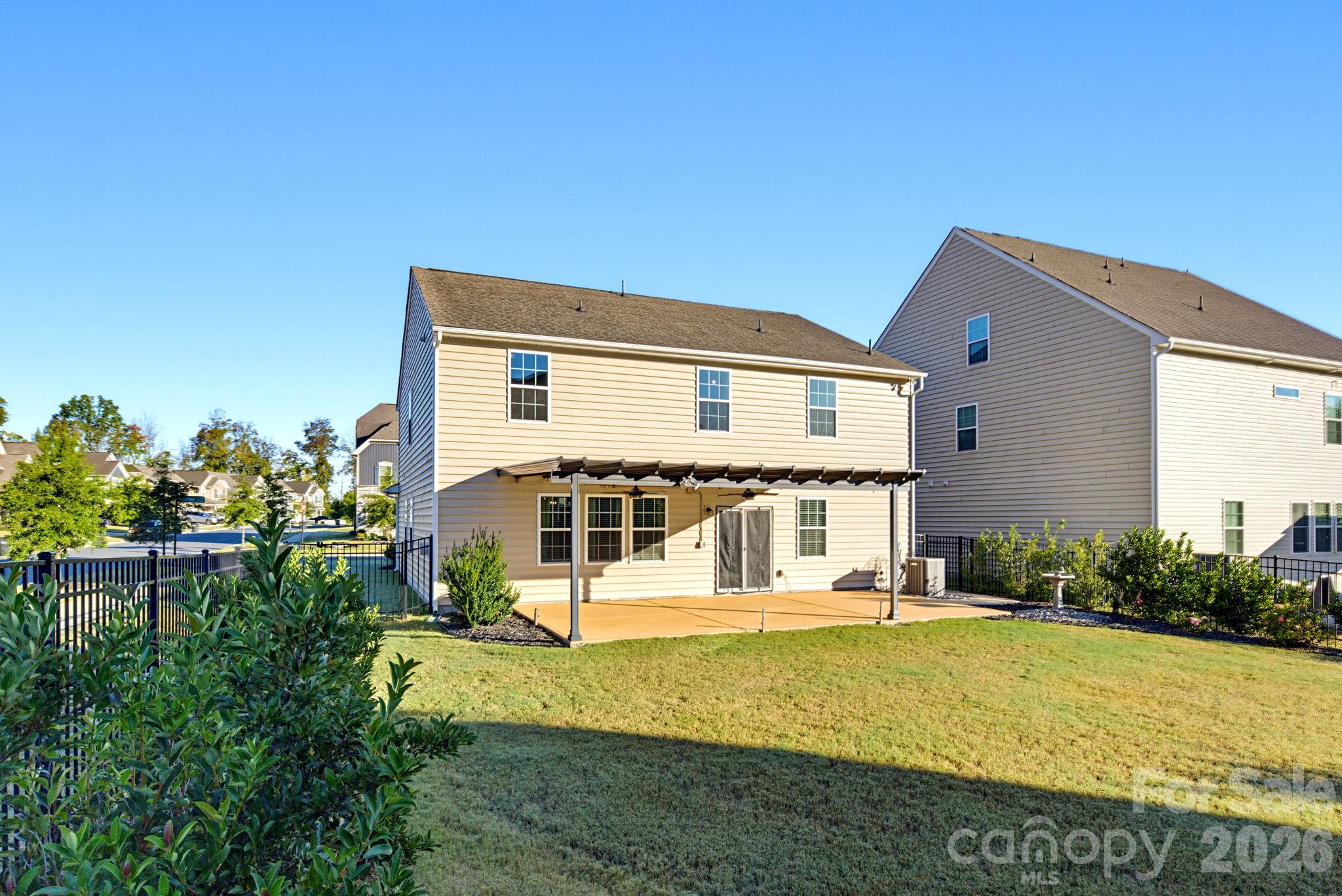 Single Family Residence at 13529 Napoleon Drive, Charlotte, photo 39 of 49