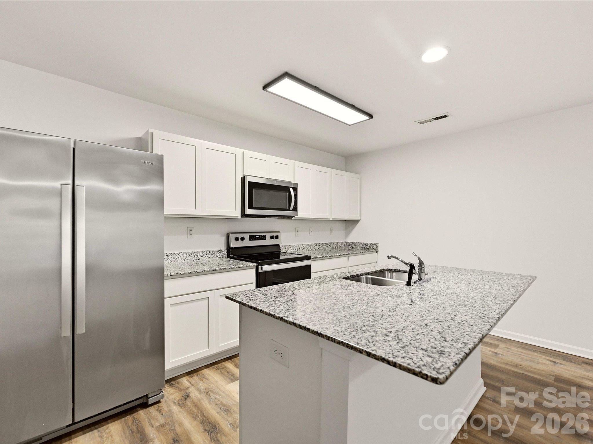 Townhouse at 1470 Cypress Loop, Newton, photo 9 of 26