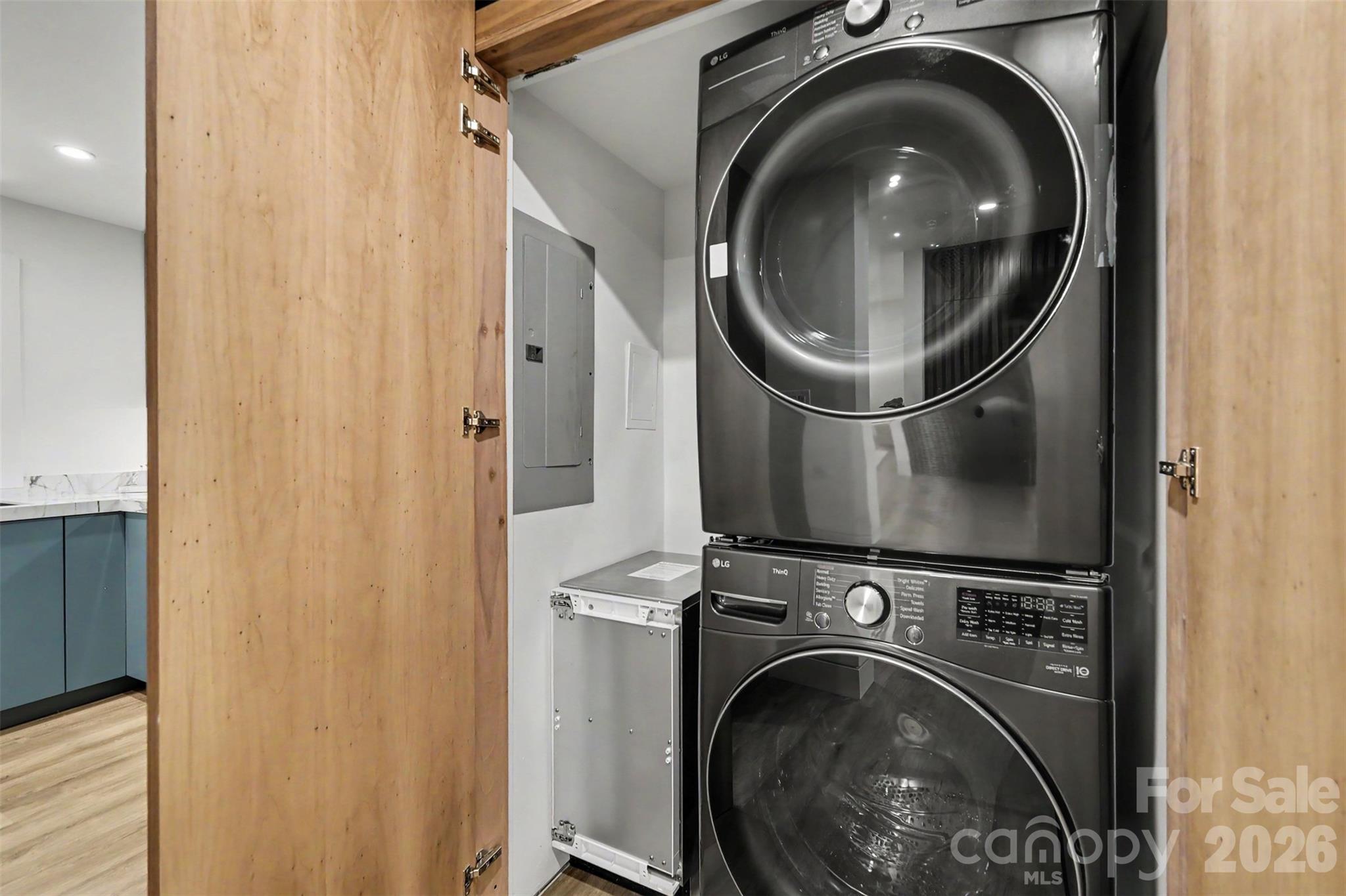 Condominium at 3508 Colony Road, Charlotte, photo 24 of 27
