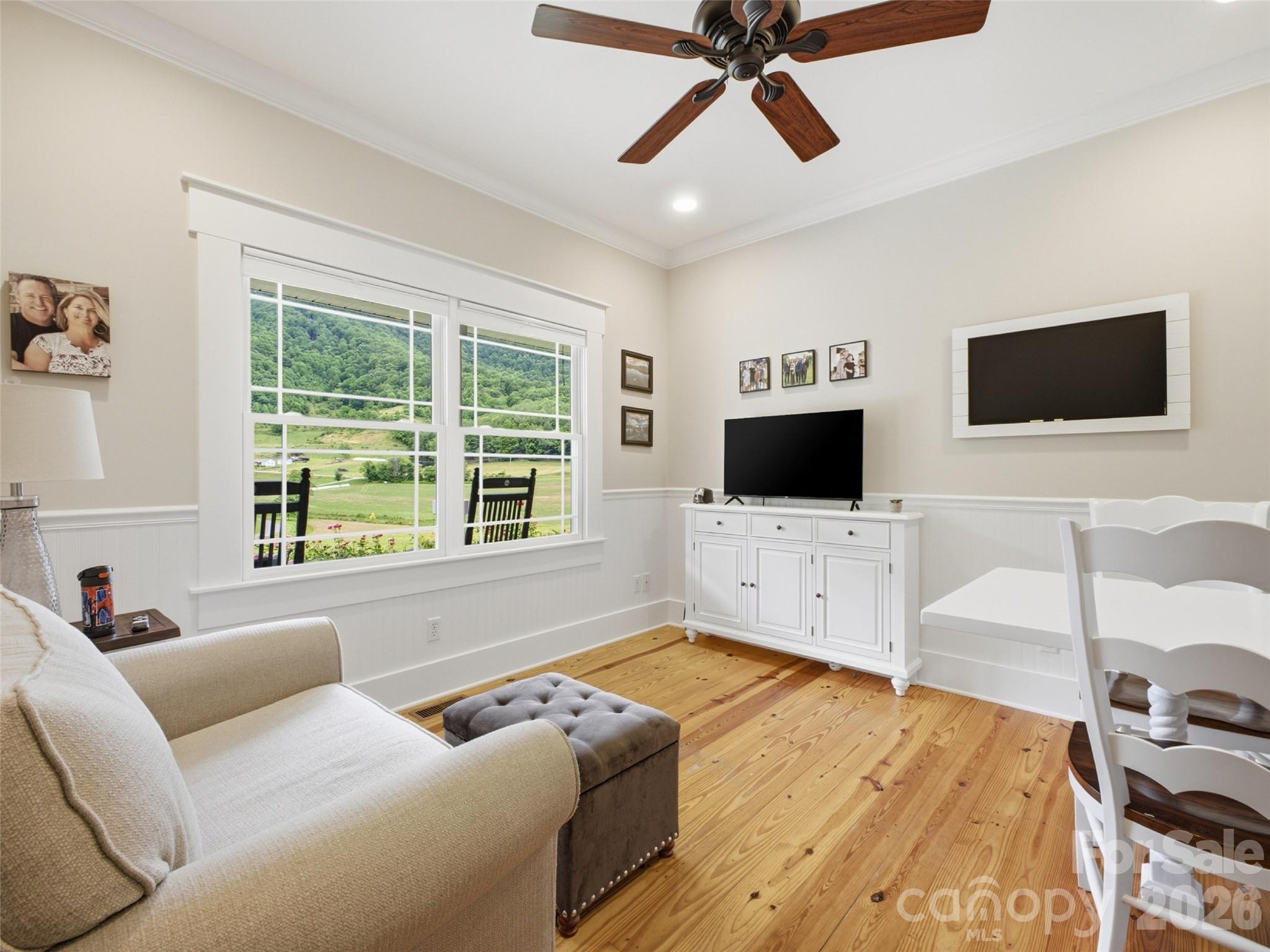 Single Family Residence at 227 Black Bear Cove, Clyde, photo 7 of 47