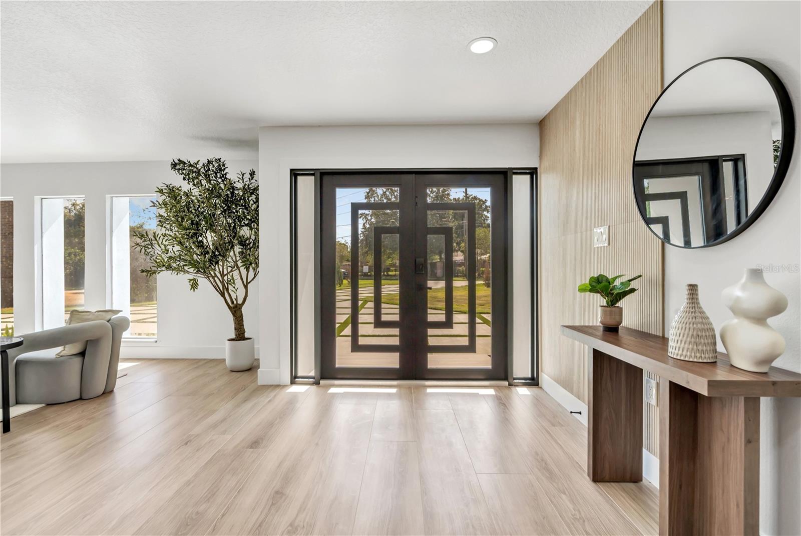 Single Family Residence at 5031 SAINT DENIS CT, BELLE ISLE, photo 18 of 93