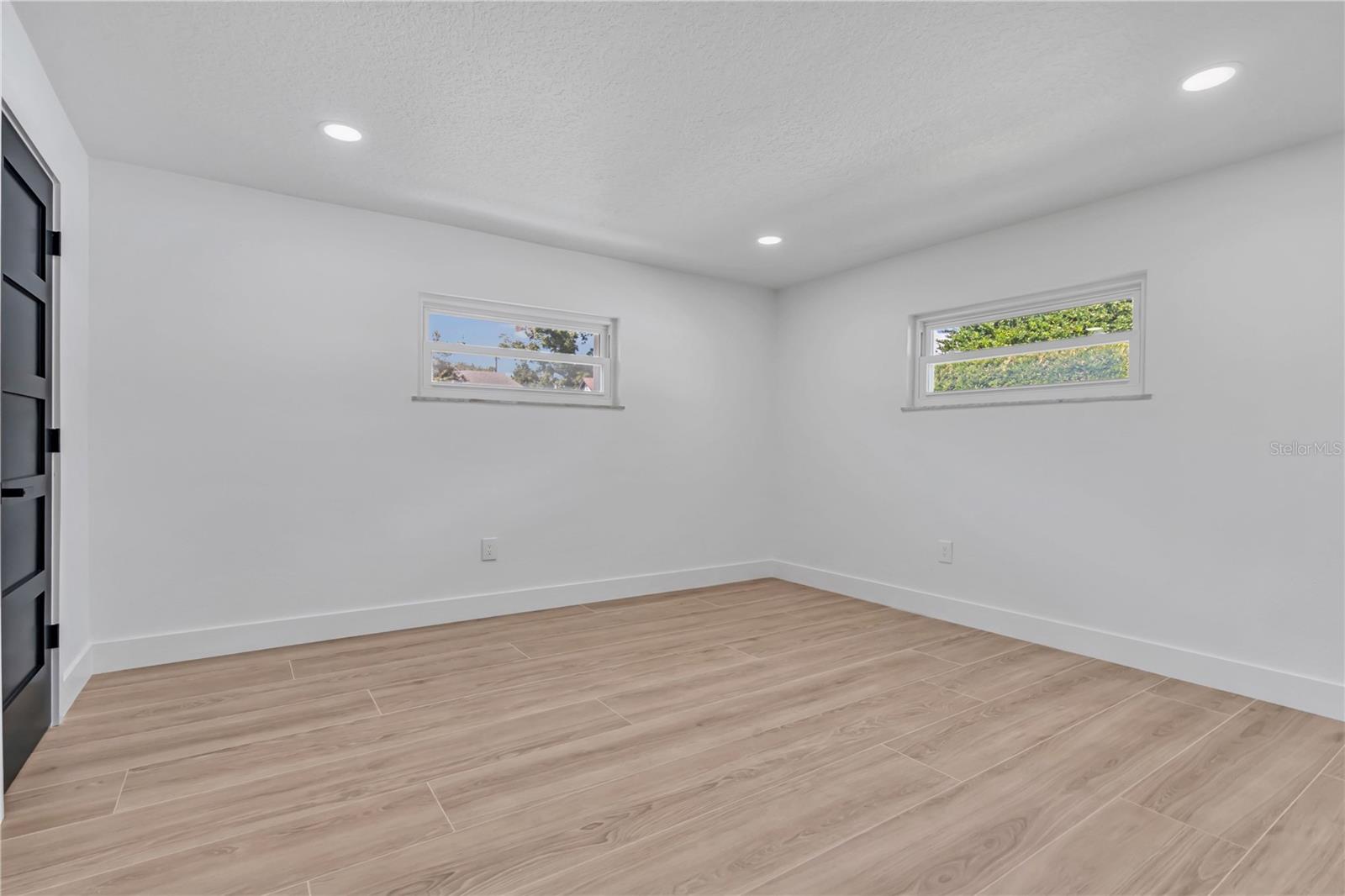 Single Family Residence at 5031 SAINT DENIS CT, BELLE ISLE, photo 61 of 93