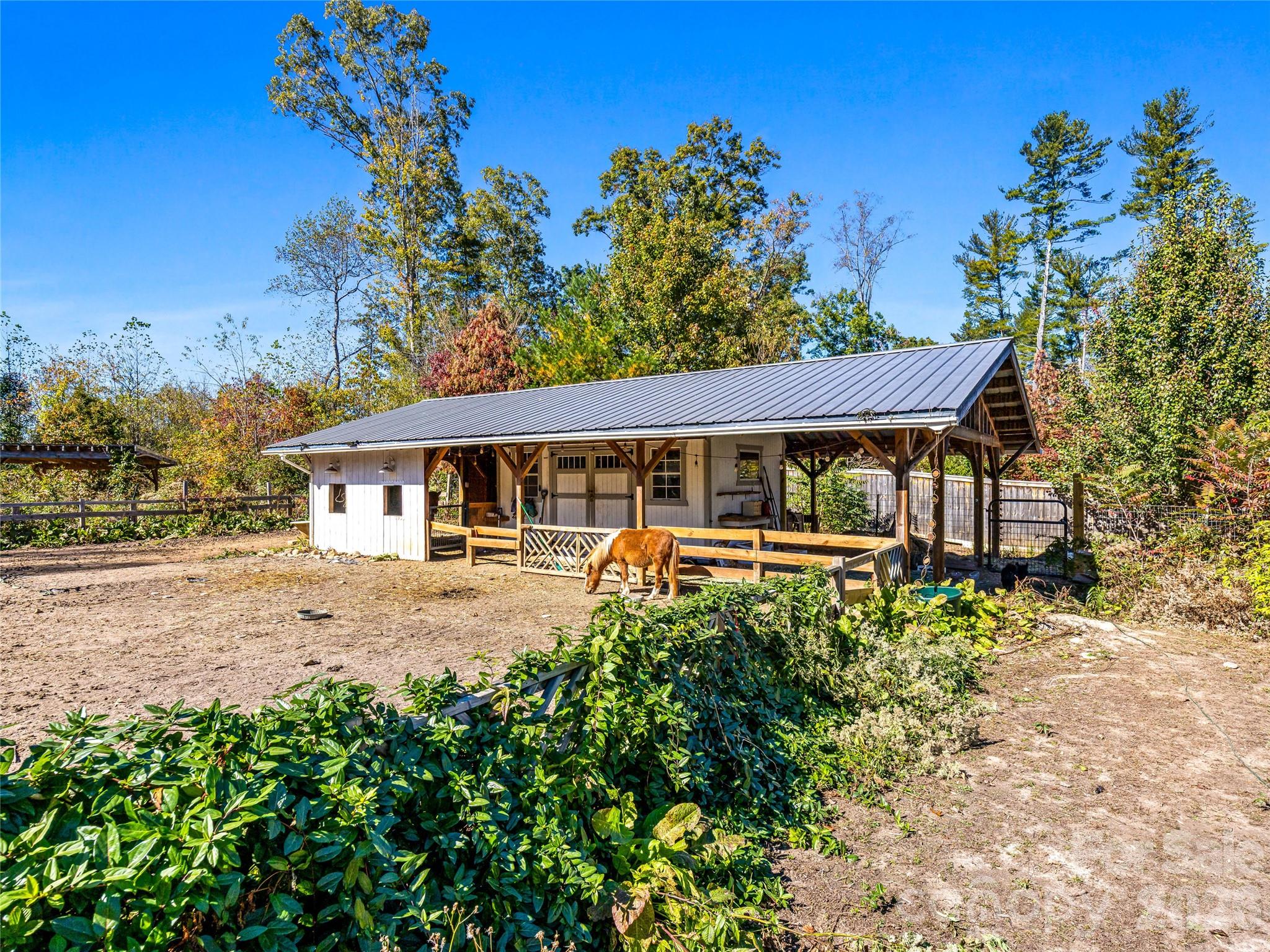 Single Family Residence at 39 White Pine Drive, Fletcher, photo 31 of 45