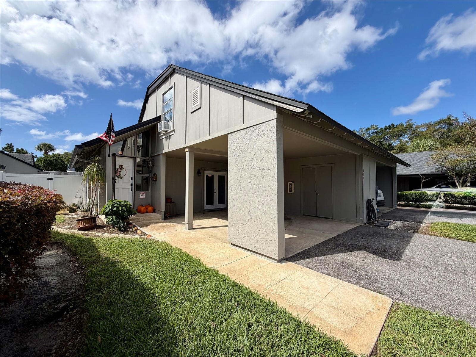 898 CLAYDON WAY
