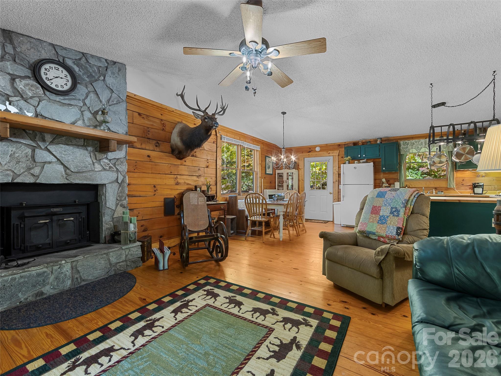 Single Family Residence at 716 Wolf Laurel Drive, Maggie Valley, photo 4 of 36