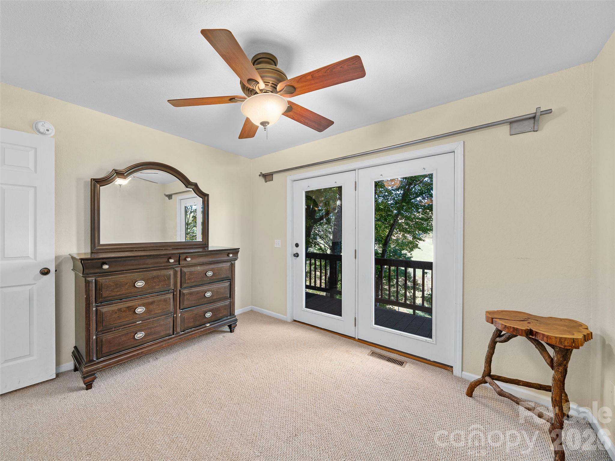 Single Family Residence at 57 S Pinnacle Drive, Burnsville, photo 15 of 48