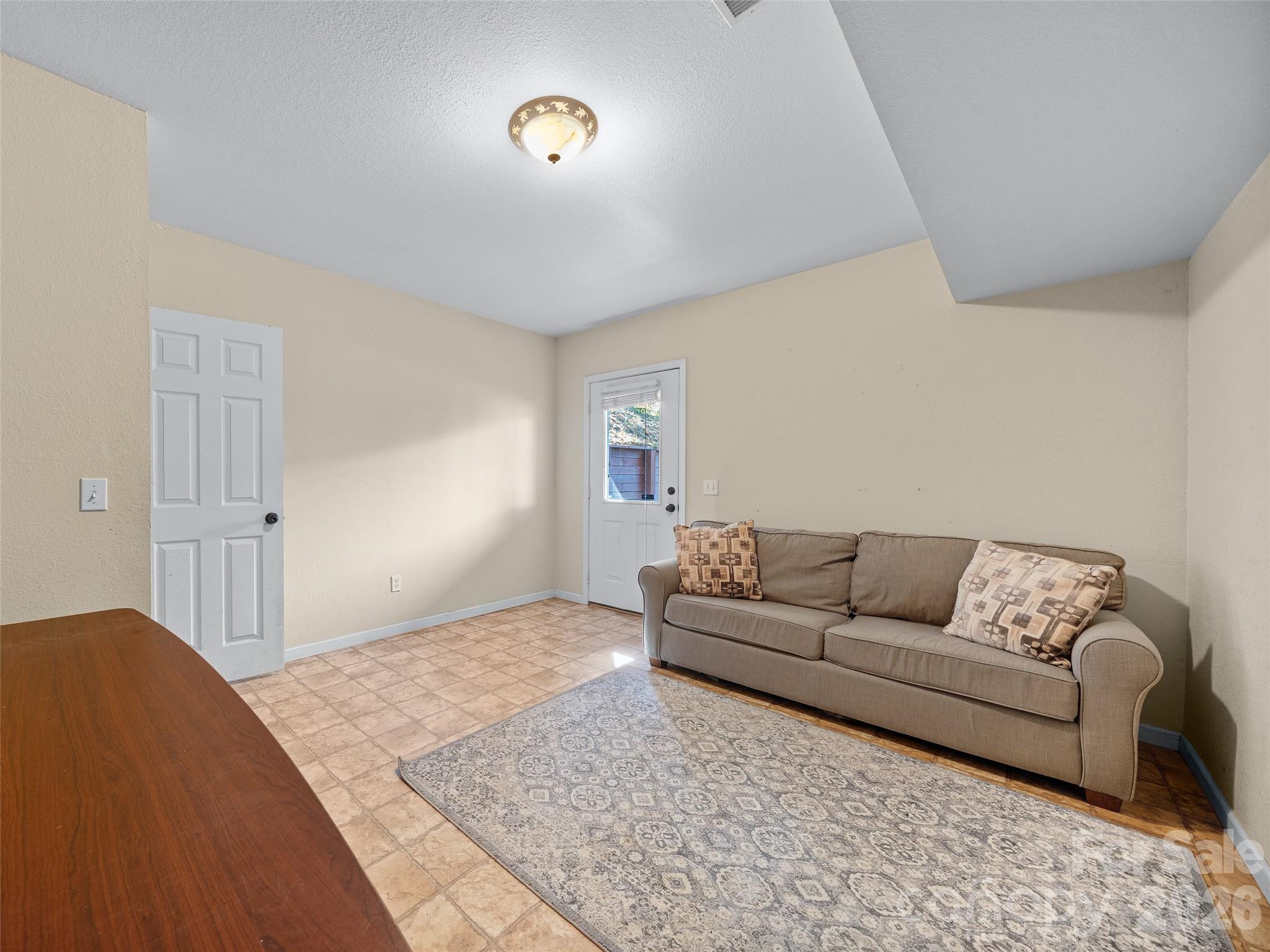 Single Family Residence at 57 S Pinnacle Drive, Burnsville, photo 25 of 48