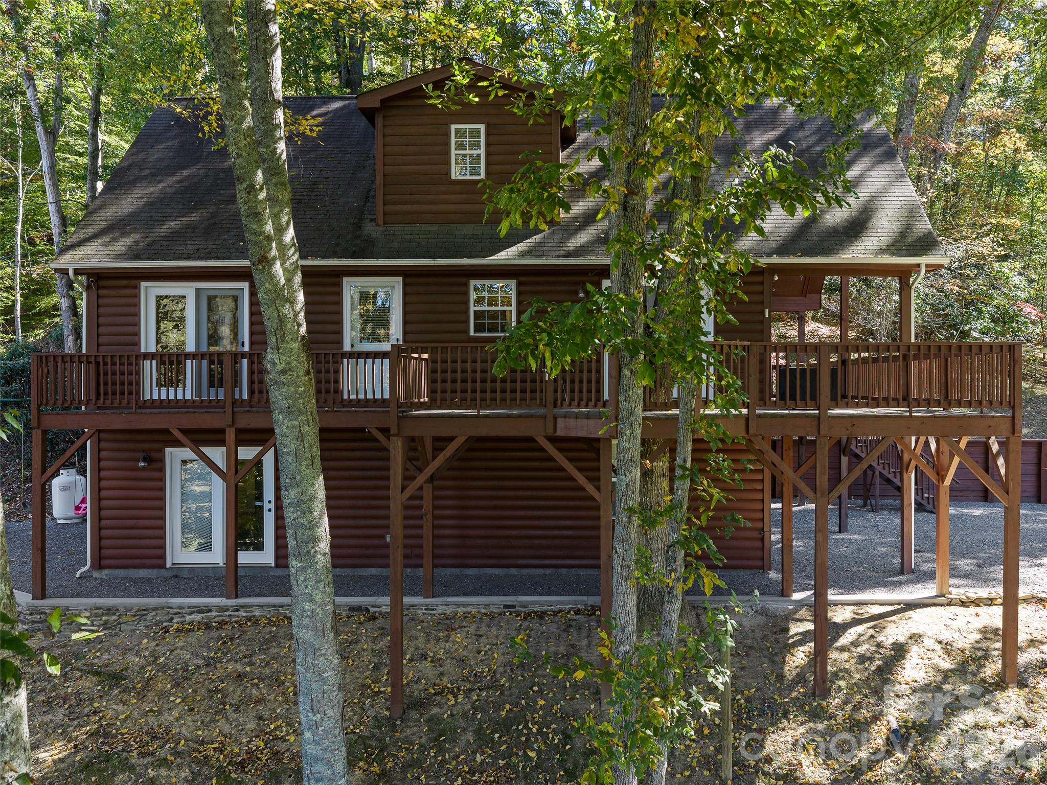 Single Family Residence at 57 S Pinnacle Drive, Burnsville, photo 38 of 48