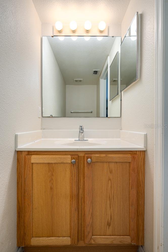 Half Bath - 3643 WELLINGTON PL, BARTOW