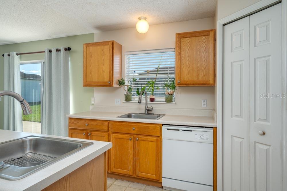 Kitchen - 3643 WELLINGTON PL, BARTOW