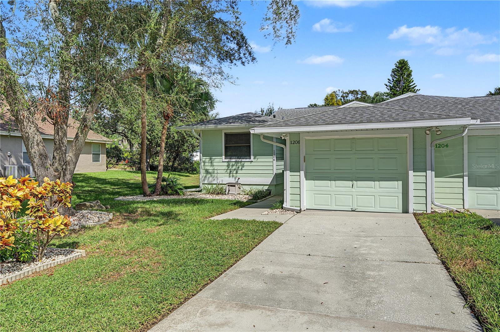 1206 S POINTE ALEXIS DR