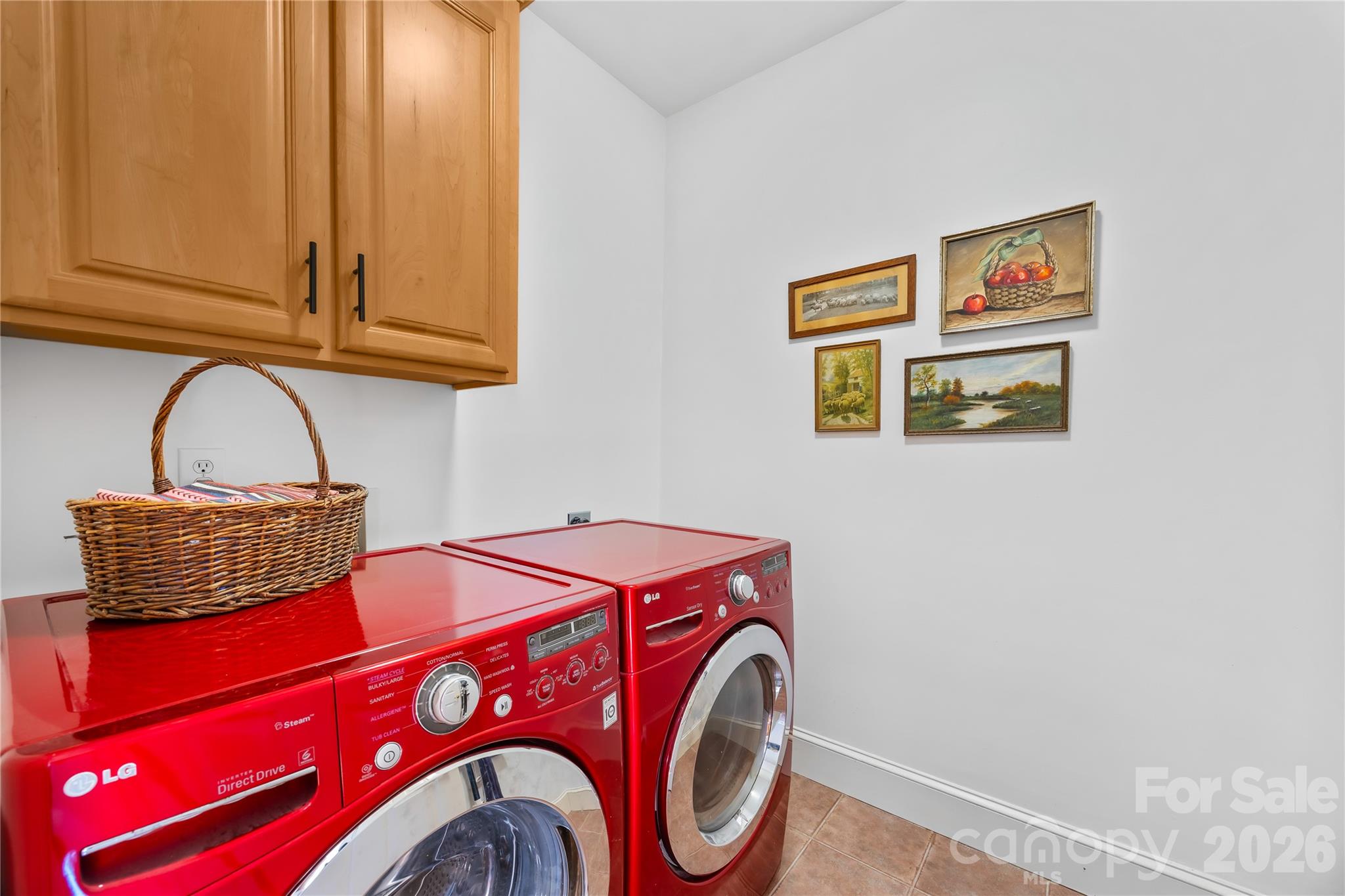 Laundry Room adjacent to Kitchen - 1410 Pine Needle Lane, Mooresville